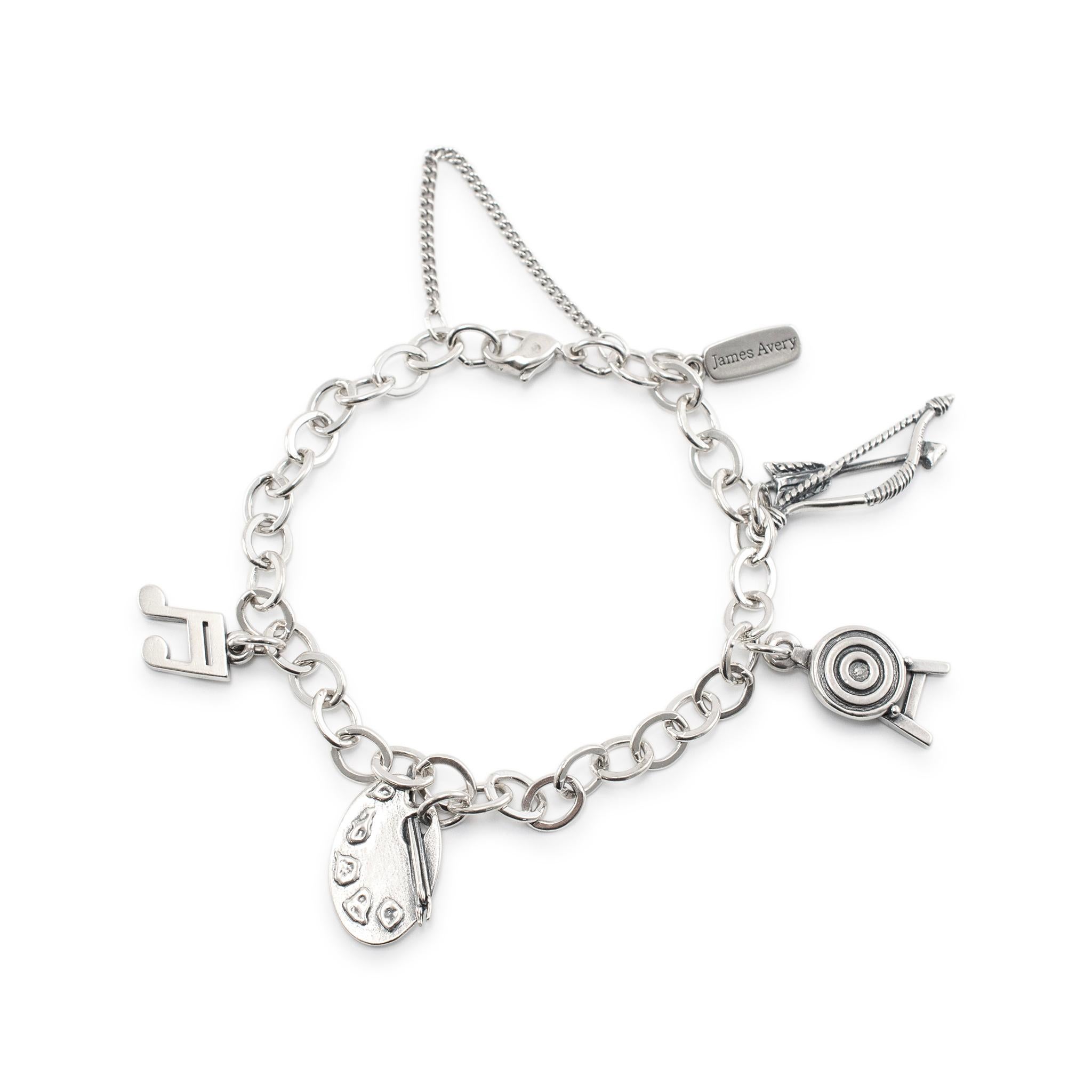 Brand: James Avery

Gender: Ladies

Metal Type: 925 Sterling Silver 

Length: 6.50 inches

Width: 6.00 mm

Weight: 15.70 Grams

Ladies designer made textured & polished silver, charm bracelet. The bracelet measures approximately 6.50 inches in