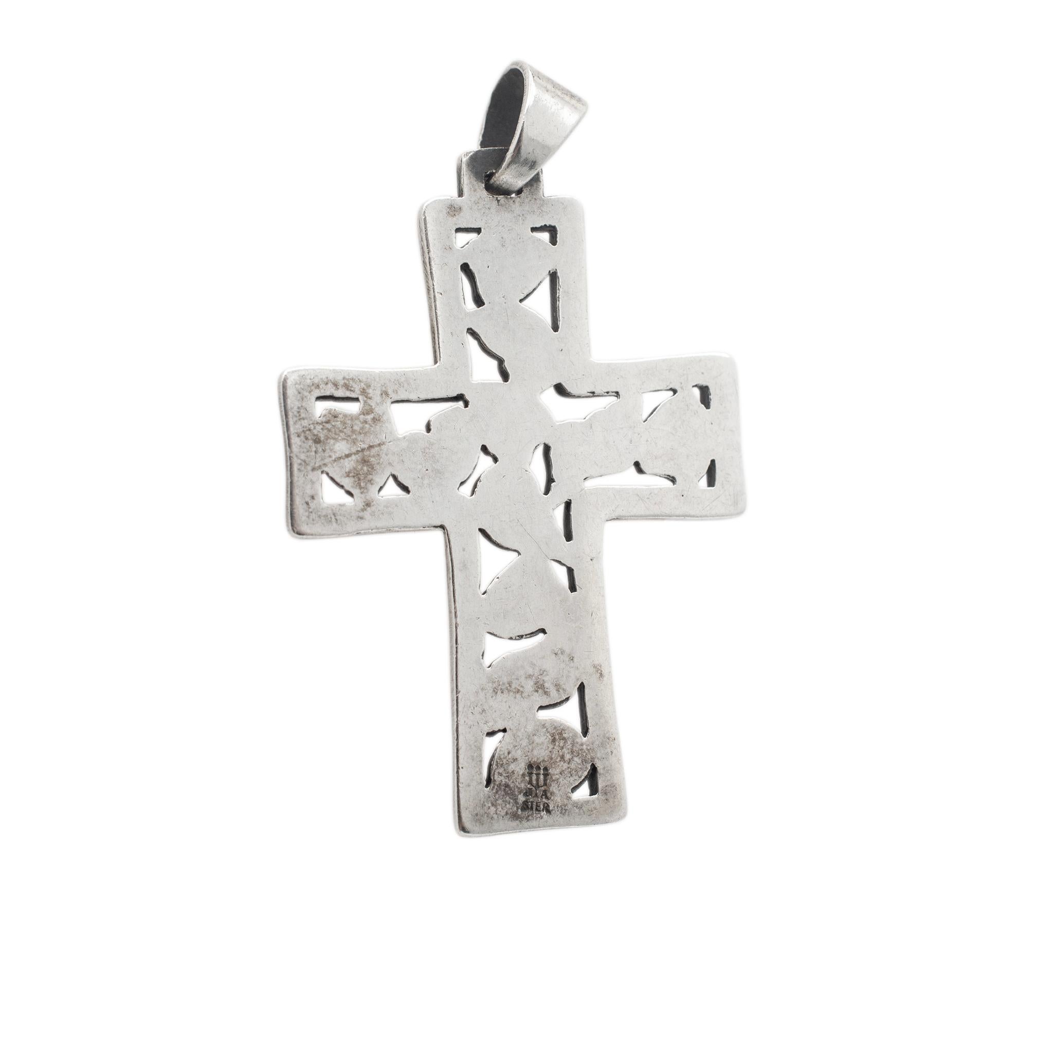 Marke: James Avery

Geschlecht: Damen

Metall Typ: 925 Sterling Silber

Länge: 43,00 mm

Breite: 27,00 mm

Gewicht: 7,80 Gramm

Silberner Slider-Anhänger in freier Form für Damen. Die Marke 