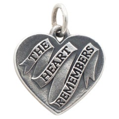 James Avery 925 Sterlingsilber „Retired the Heart Remembers“ Charme / Anhänger