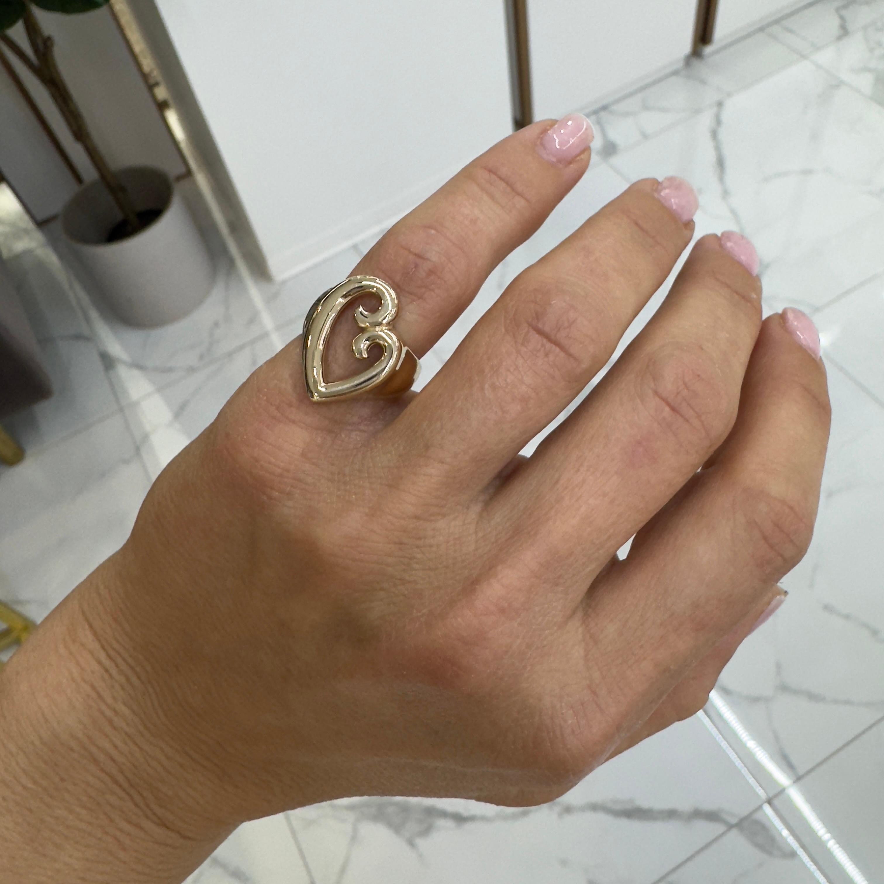 James Avery Ladies 14K Yellow Gold Mother’s Love Heart Cocktail Ring 3