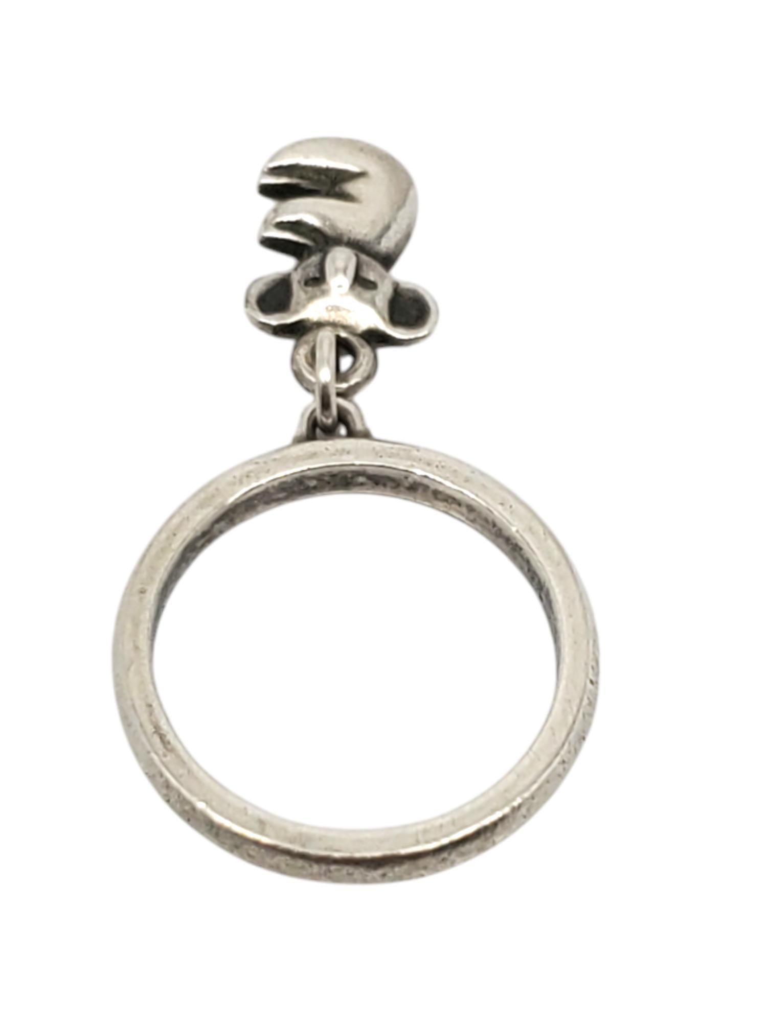 James Avery Sterling Silver Dangle Koala Bear Ring

This ring by James Avery is made of sterling silver and features a koala bear charm dangling from the ring .

Shank: 2.4 mm

Size: 3.75 - 4

Stamped: AVERY STER

Weigh: 1.6 dwt / 2.61 gr

Very good