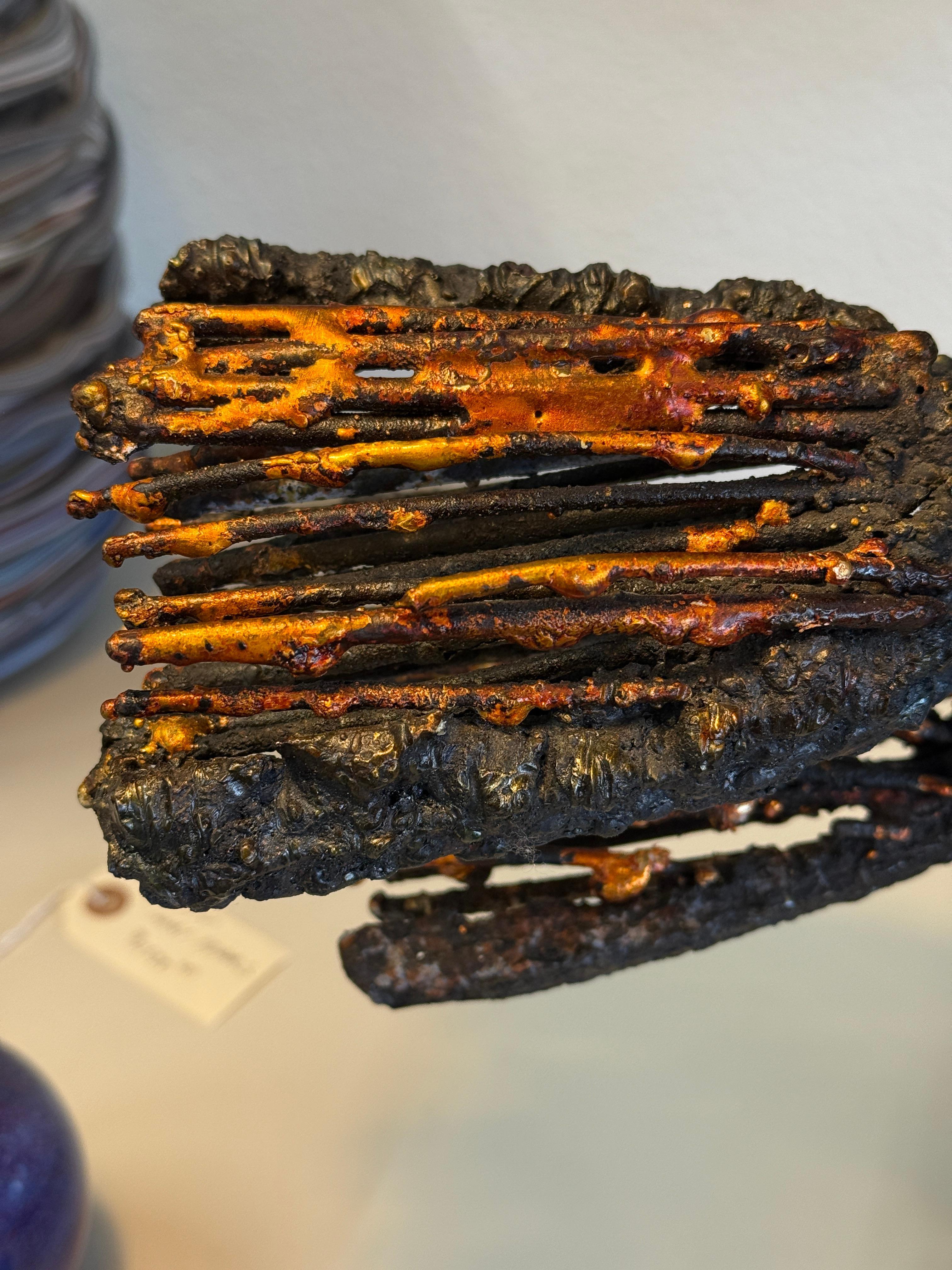 James Bearden 2022 Brutalistischer Baum aus geschwärztem Stahl und Emaille (amerikanisch) im Angebot