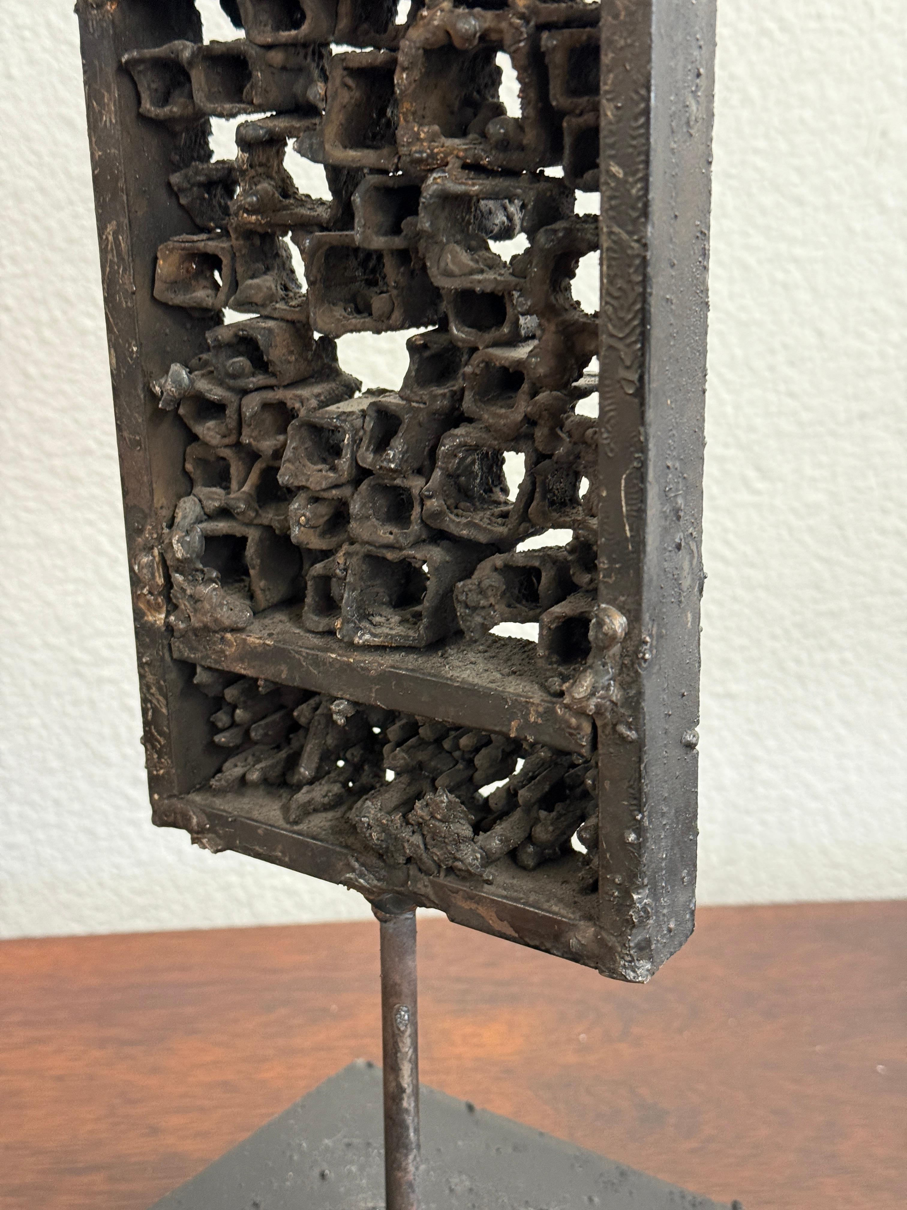 James Bearden Scultura brutalista in acciaio con taglio a torcia in vendita 4