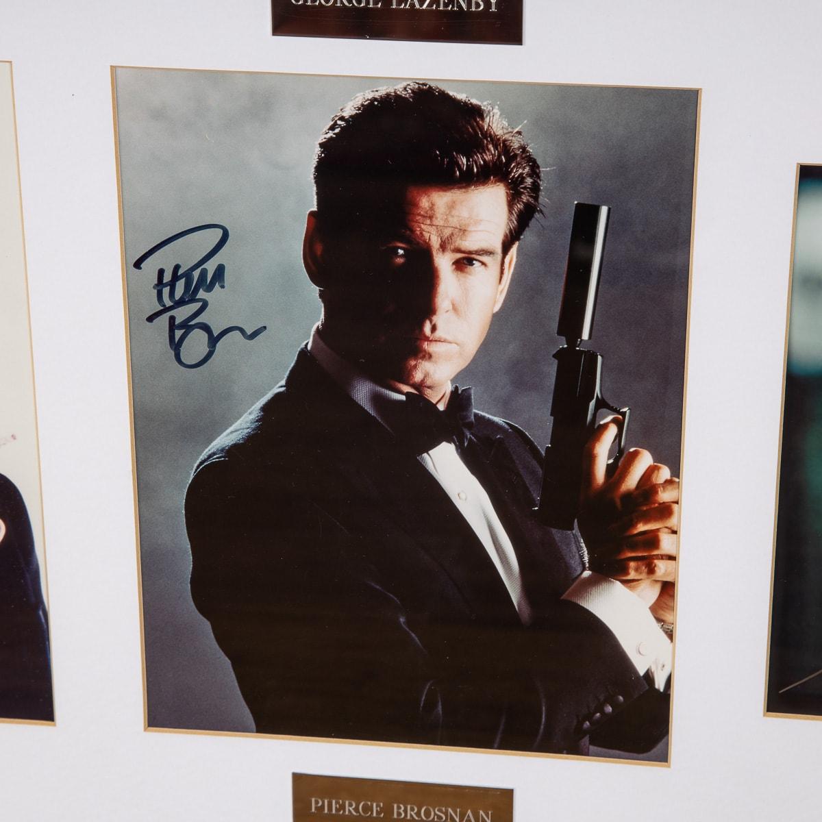 James Bond 007 - Connery, Lazenby, Moore, Dalton, Brosnan, Craig Signatures 7