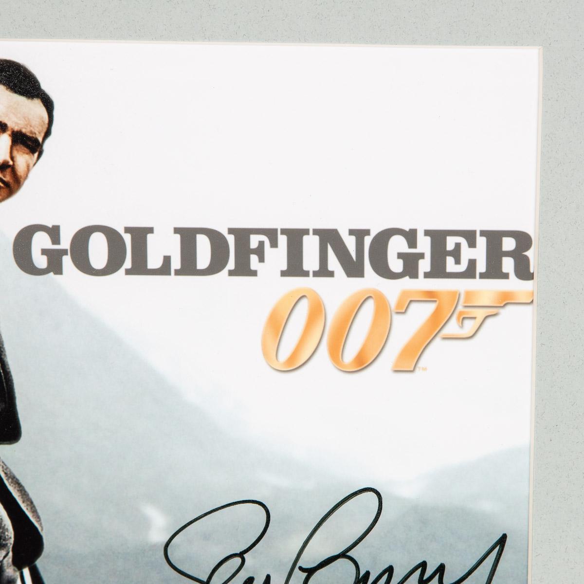 James Bond 007 Sean Connery Aston Martin Db5 Gerahmte Fotografie mit Signatur (Britisch) im Angebot