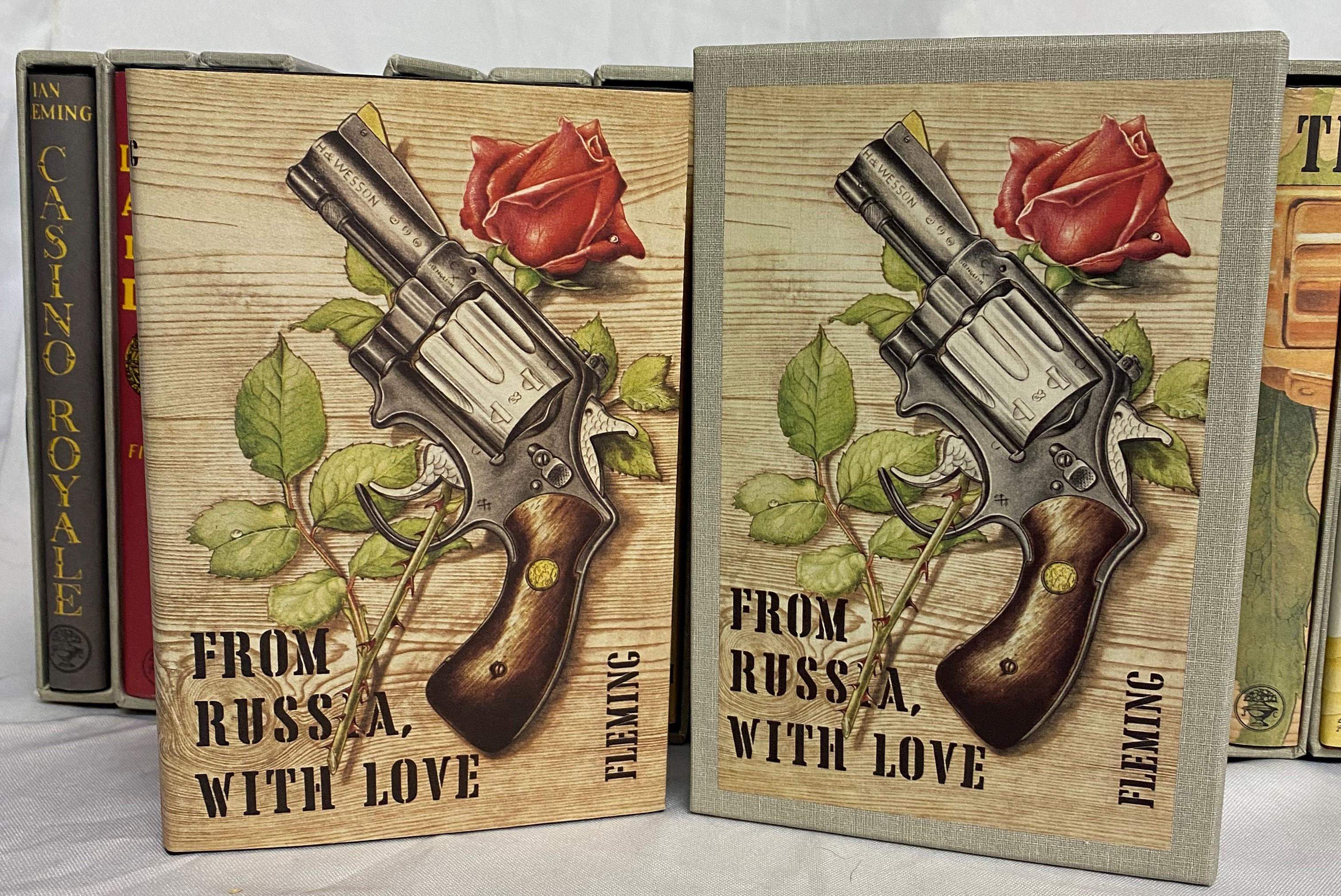 James Bond de Ian Fleming, Conjunto Completo de 14 Primeras Ediciones de la Biblioteca (Libro) en venta 1
