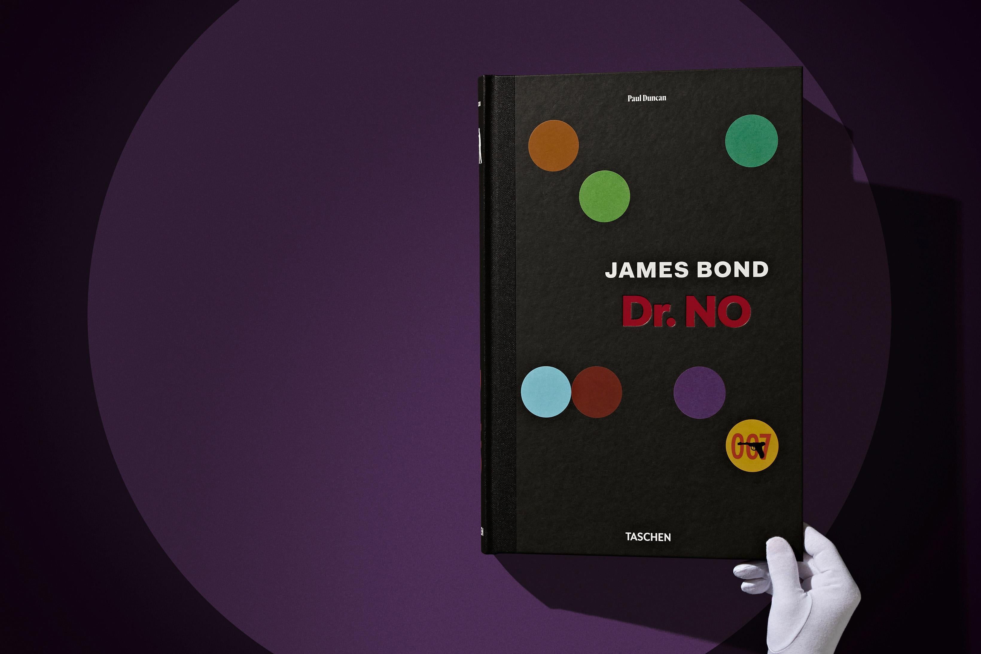 James Bond. Dr. No. Limited Edition Collector's Book. For Sale 4