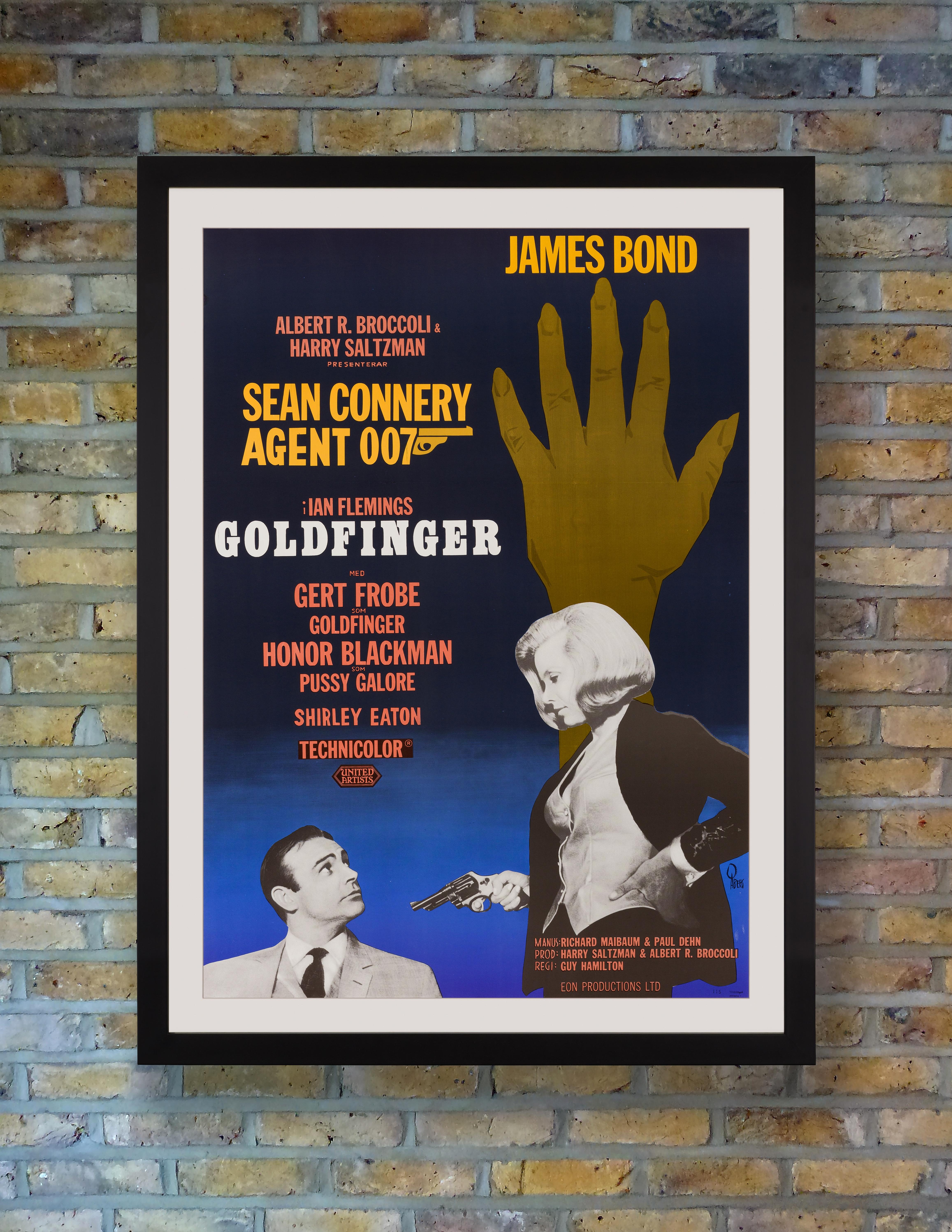 Considerato il film di James Bond per eccellenza e definitivo, il terzo capitolo della serie di James Bond della EON Productions ha definito il modello per molti dei film successivi, con il suo umorismo ironico, l'ampio uso di gadget e tecnologia e