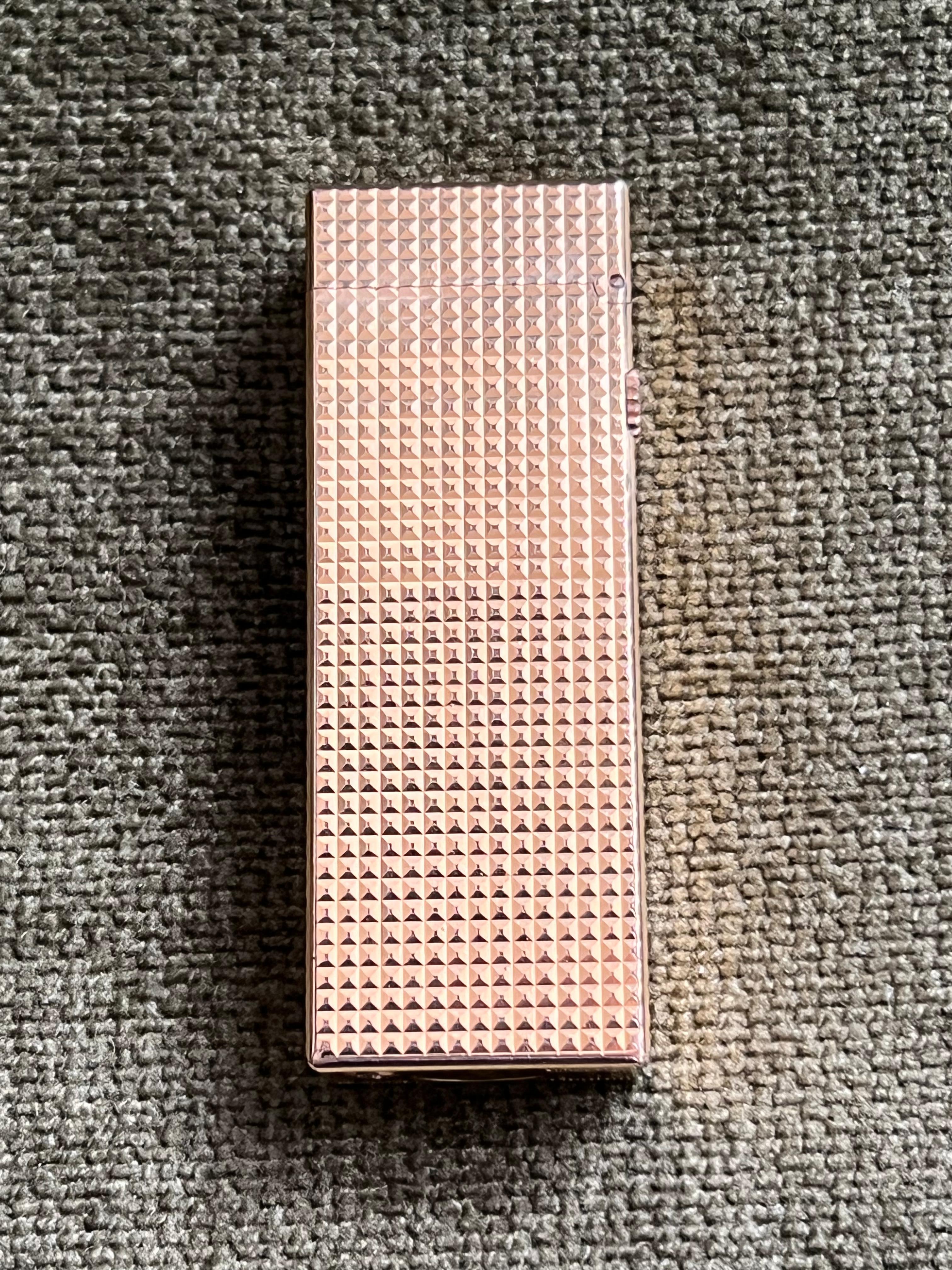 Women's or Men's Dunhill “James Bond” Lighter of Choice, Diamond Pattern Gold Plated Lighter