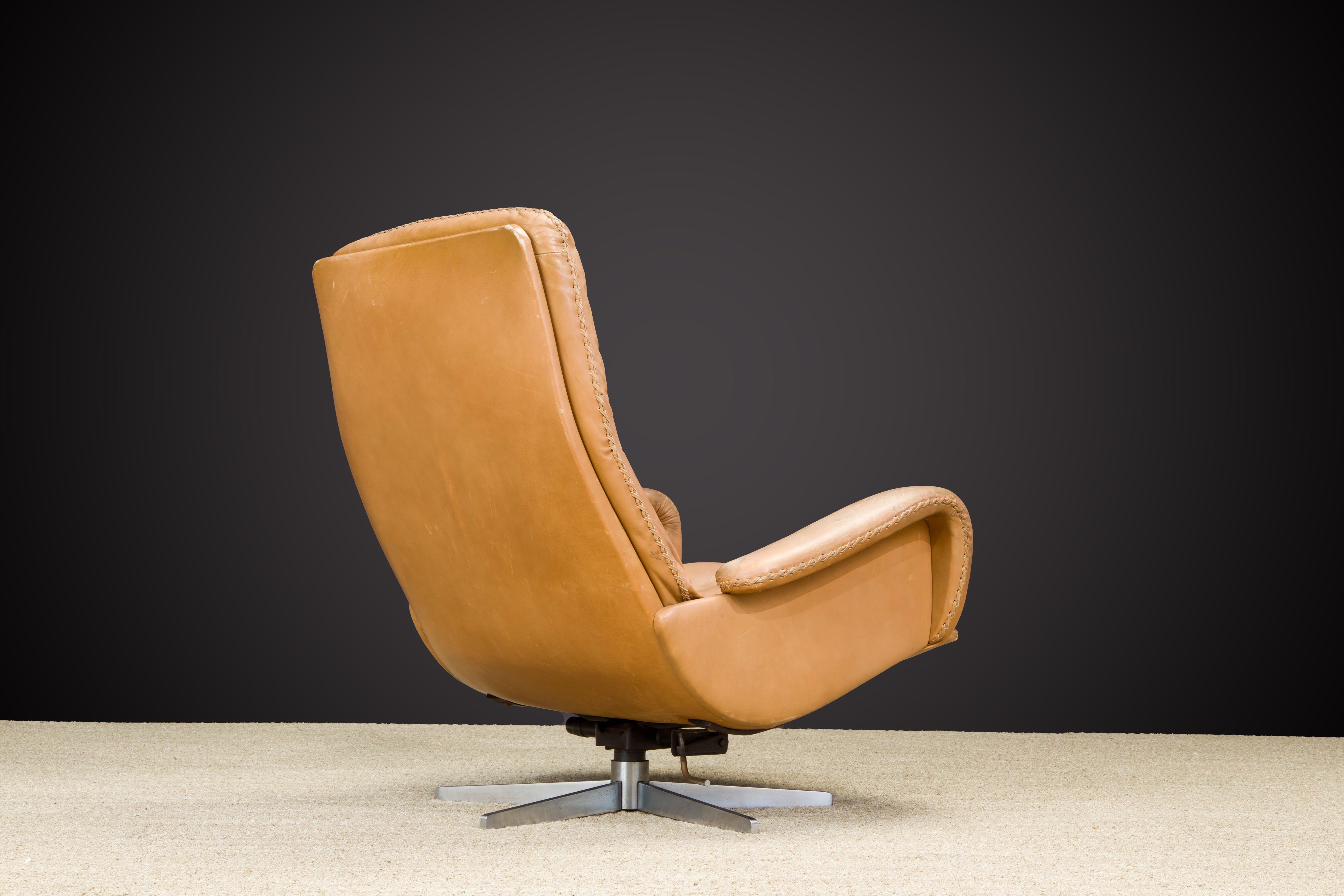 'James Bond' Model S-231 Swivel Lounge Armchair by De Sede, Switzerland, 1960s 2