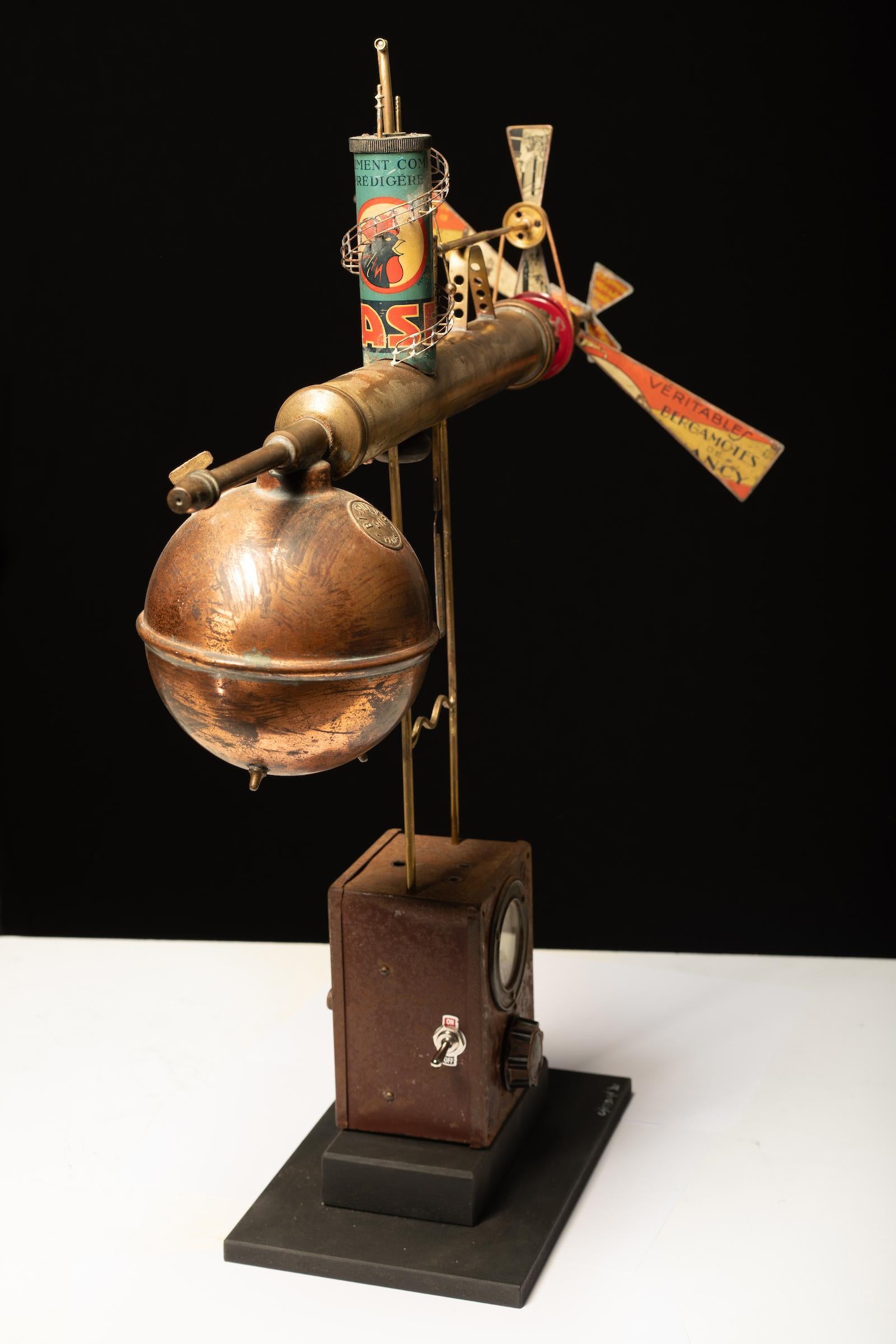 Flying Bergamot - Sculpture by James Chedburn