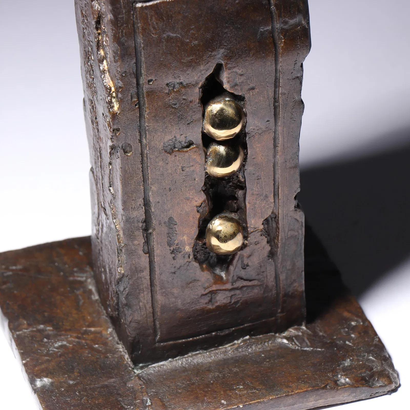 Personnage James Coignard  Bronze Sculpture For Sale 4