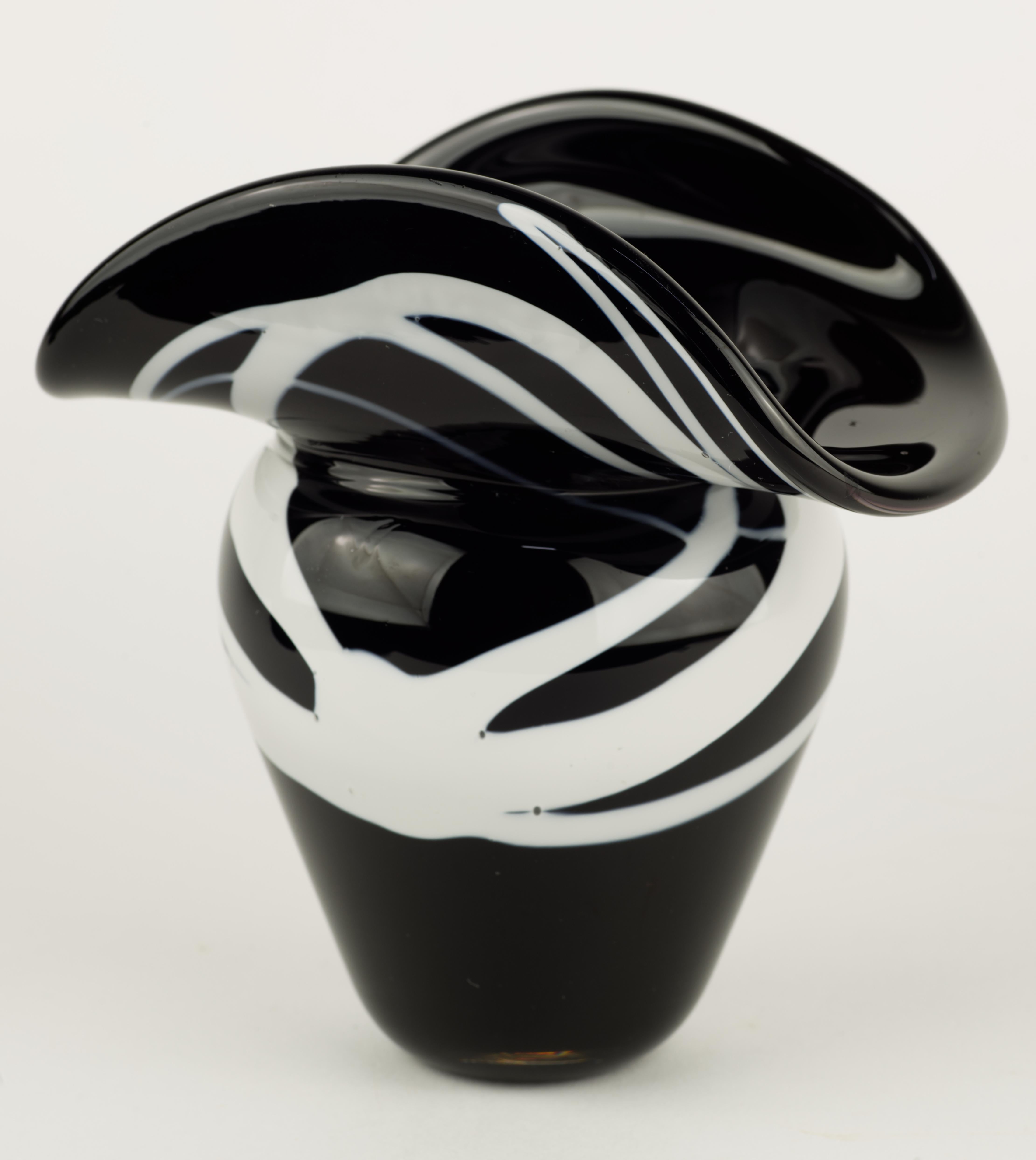 American James Curtis Modernist Black and White Vase, Seattle Art Glass