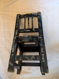 James De La Vega: „Miniature Art Chair“, 1999, Worldstudio Foundation