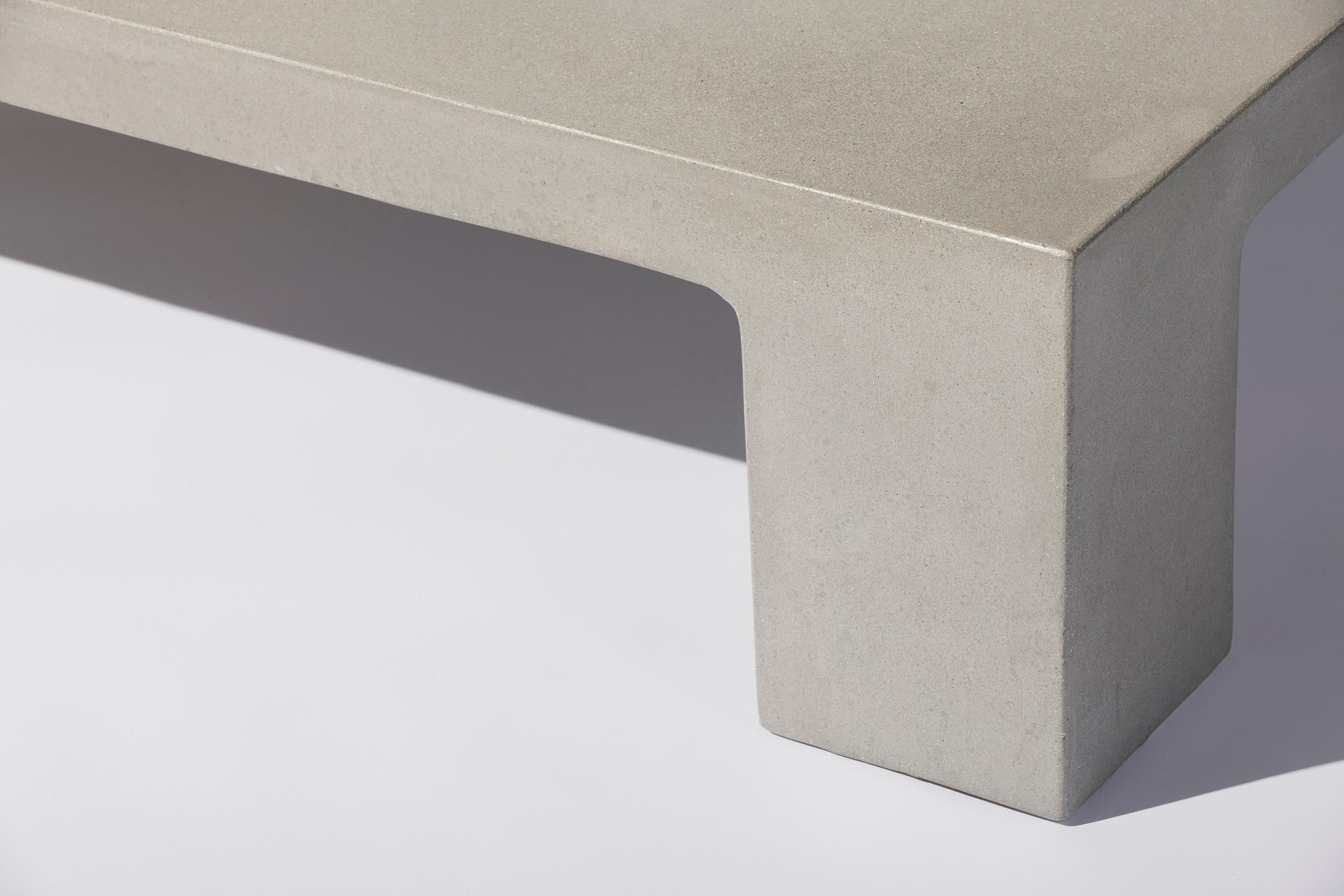 Béton Table basse carrée à plateau James de Wulf, finition standard en vente