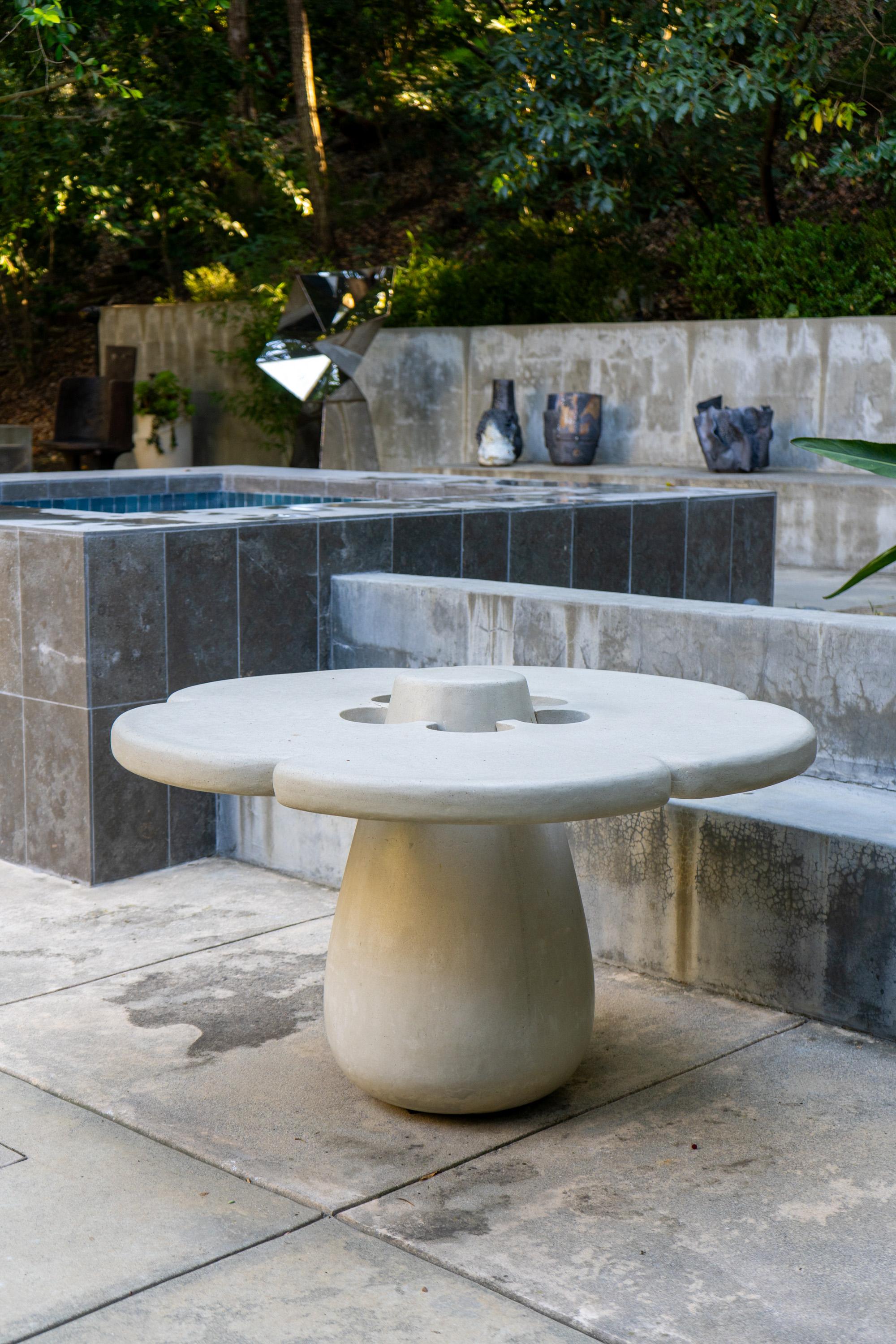 XXIe siècle et contemporain Table Blueberry de James de Wulf, disponible maintenant en vente