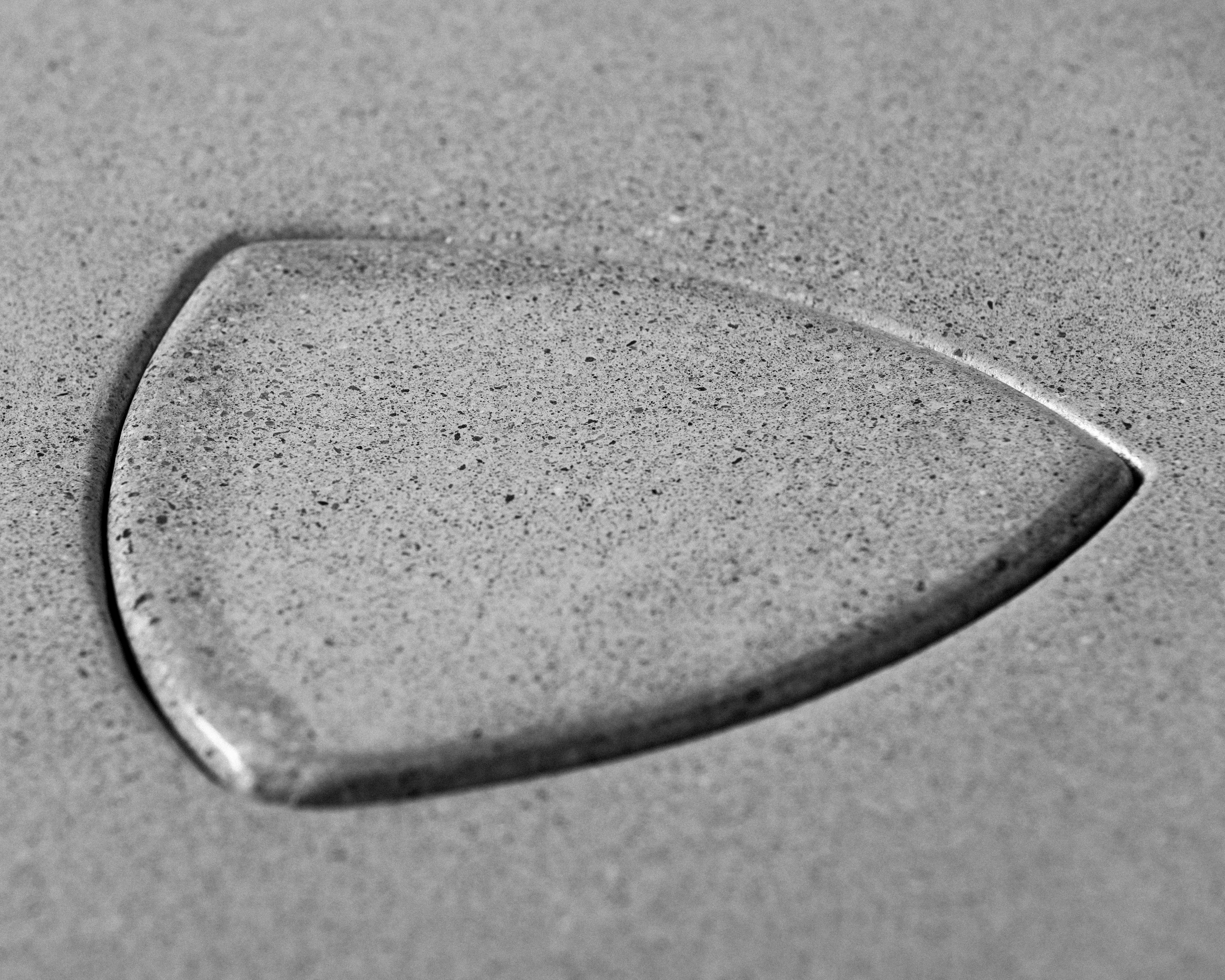 Moderne Table trèfle en béton James de Wulf en vente