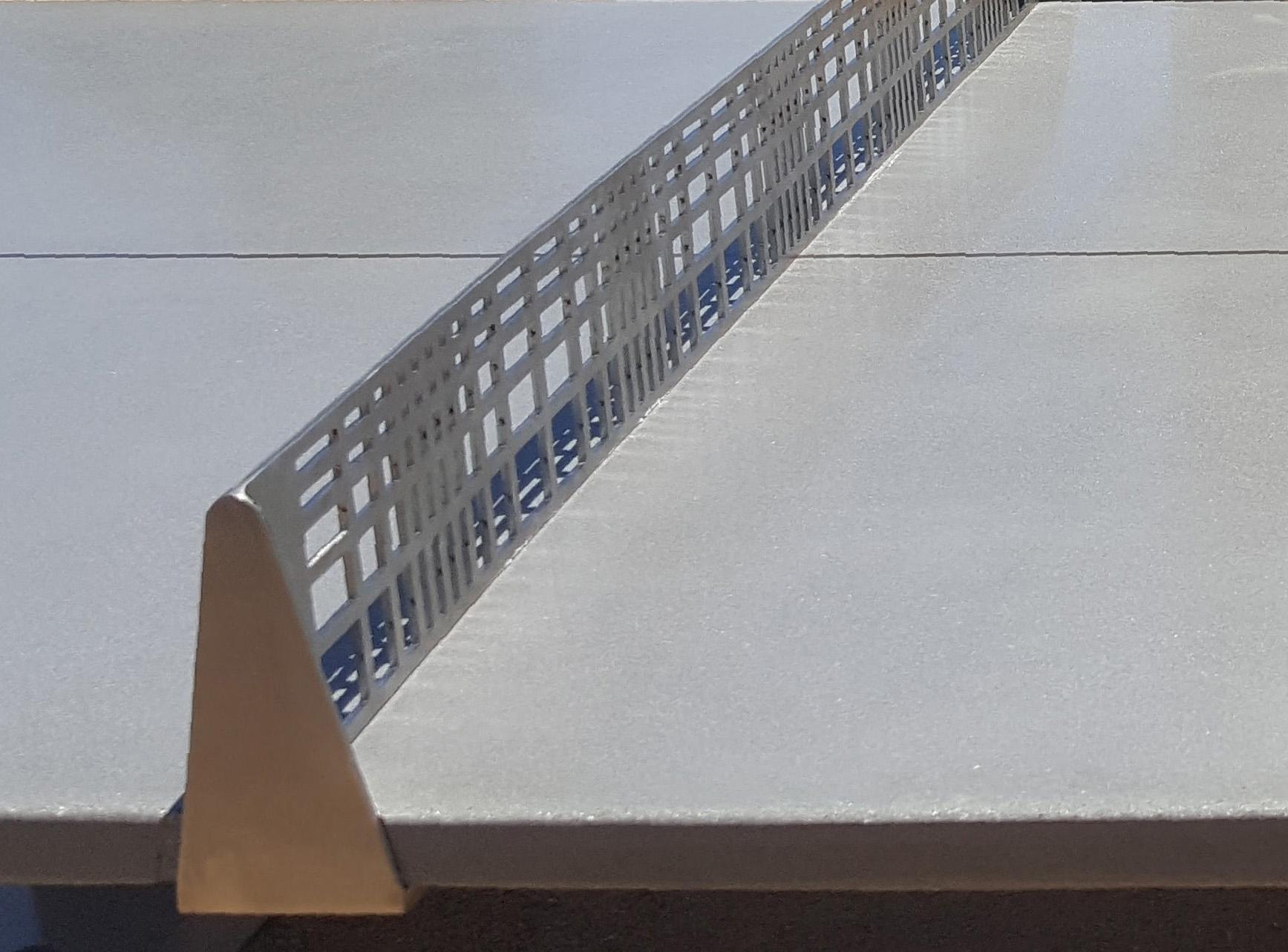 James de Wulf Concrete Ping Pong-Tisch aus Beton mit Edelstahlnetz (Brutalismus) im Angebot