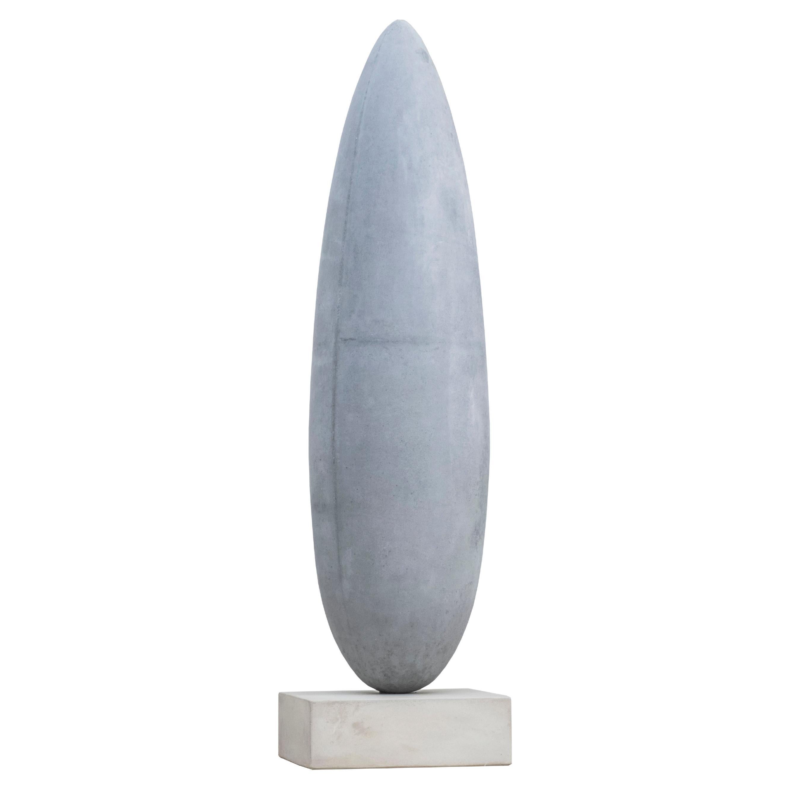 James de Wulf Beton-Skulptur eines stehenden Steins aus Beton – Jetzt erhältlich