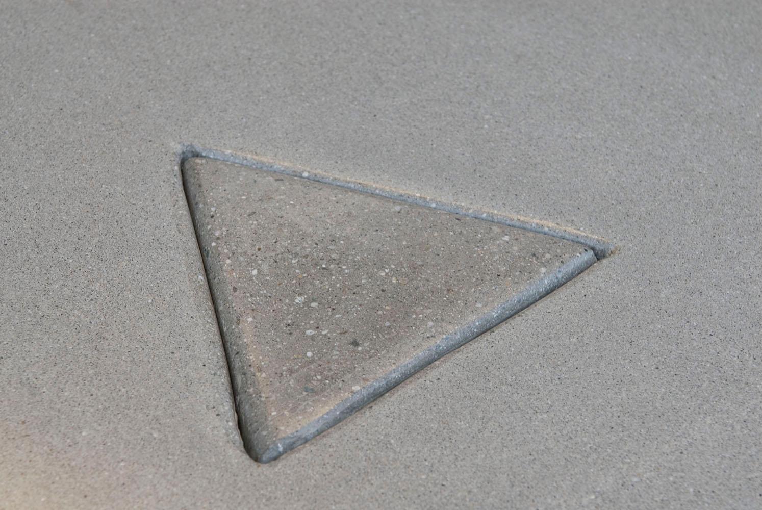 American James de Wulf Concrete Triangular Locking Table, 45