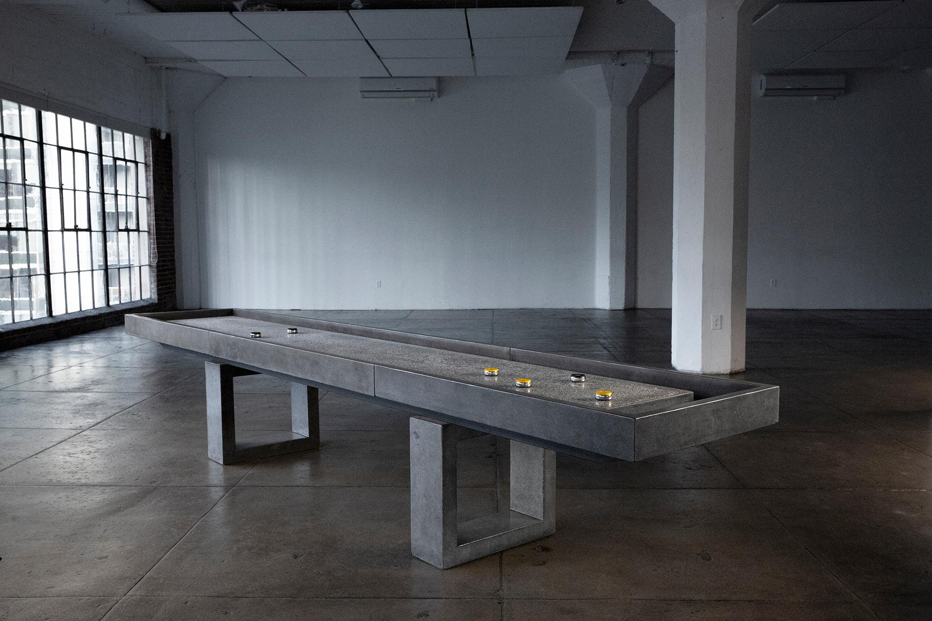 XXIe siècle et contemporain Table Shuffleboard personnalisée James de Wulf en vente