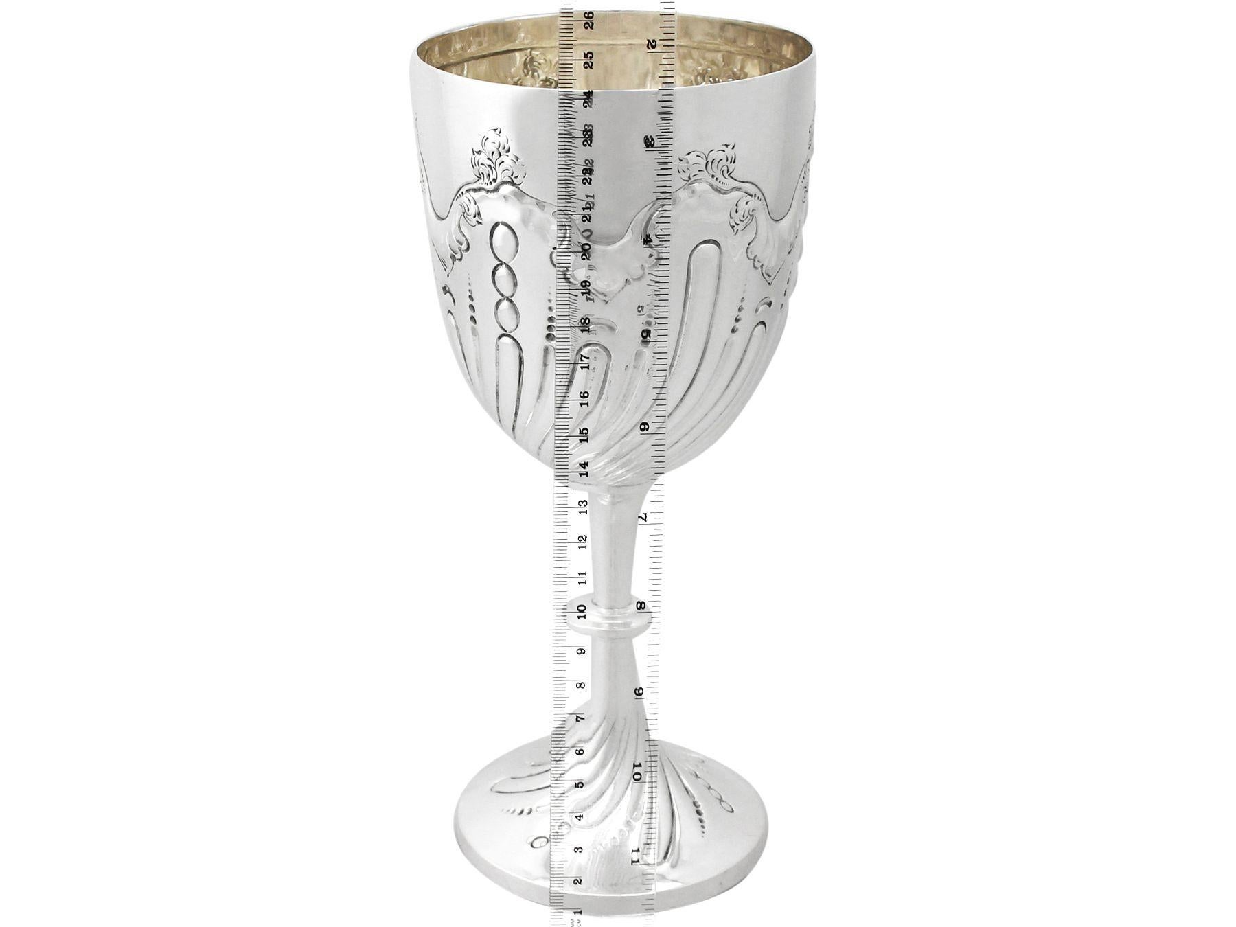 Copa de presentación inglesa victoriana de plata de ley James Deakin & Sons en venta 2