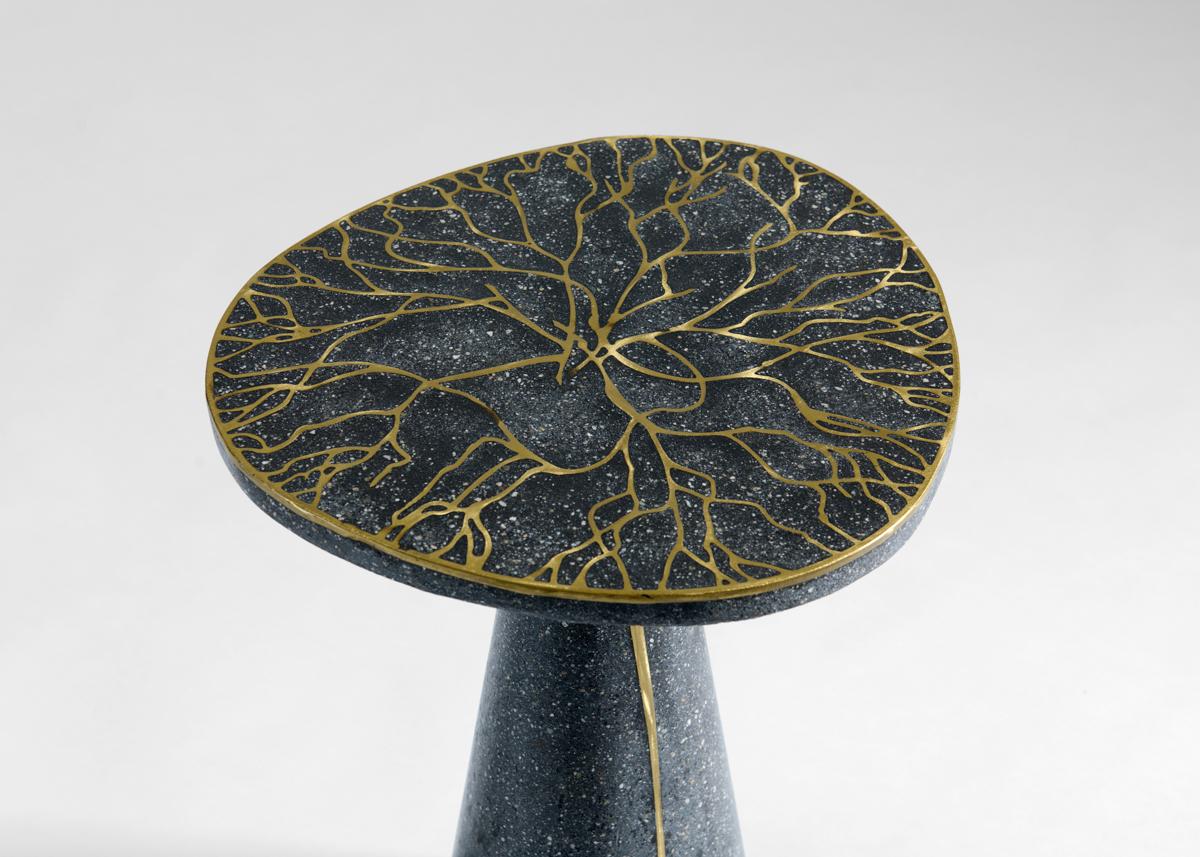 James DeWulf, Exo-Beistelltisch aus Beton und Bronze, Vereinigte Staaten, 2021 (amerikanisch) im Angebot