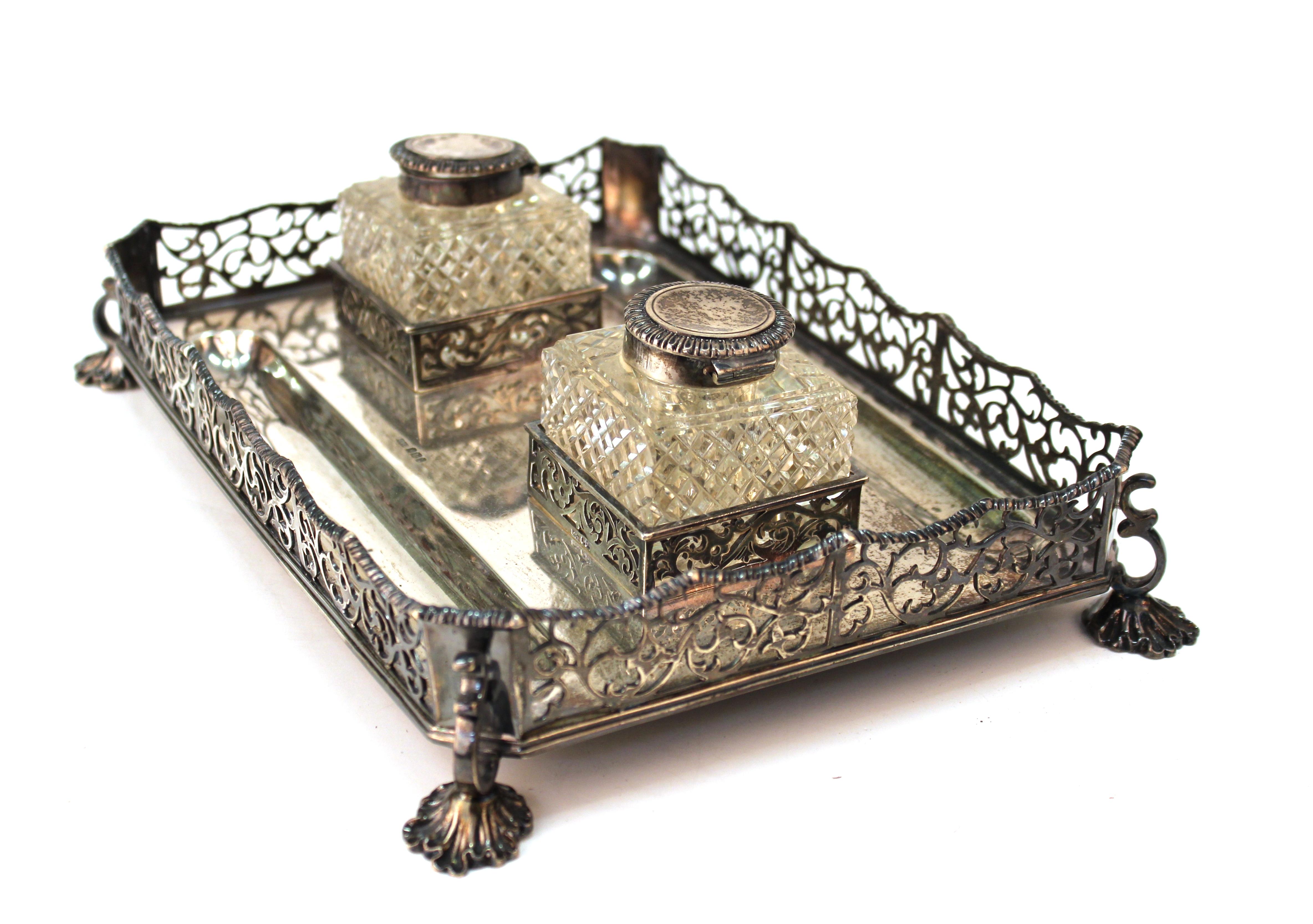 James Dixon & Sons English Sterling Silver Ink Wells on Tray In Good Condition In Astoria, NY