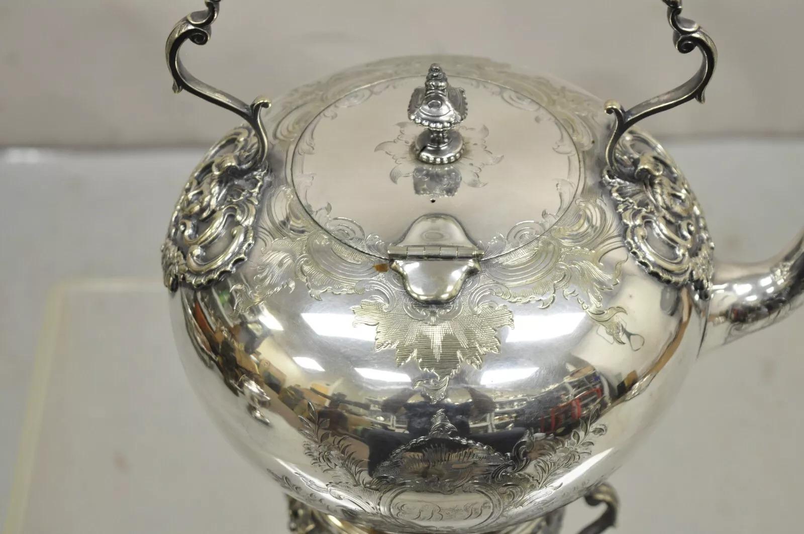 James Dixon & Sons Sheffield Tetera de café basculante victoriana bañada en plata en Bueno estado para la venta en Philadelphia, PA