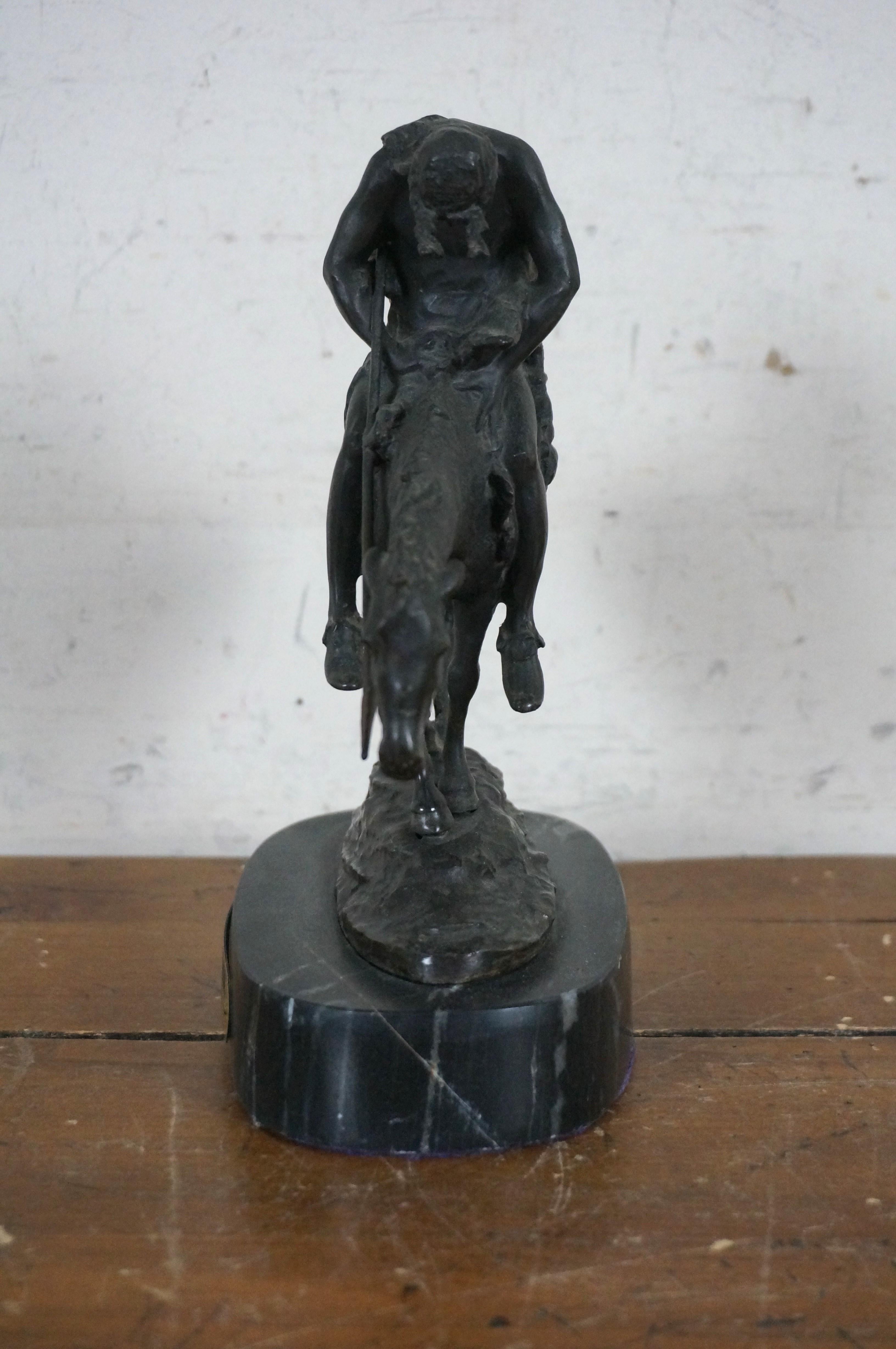 James Earle Fraser Escultura de bronce en forma de estatuilla de un nativo americano, final del camino 9 Bronce