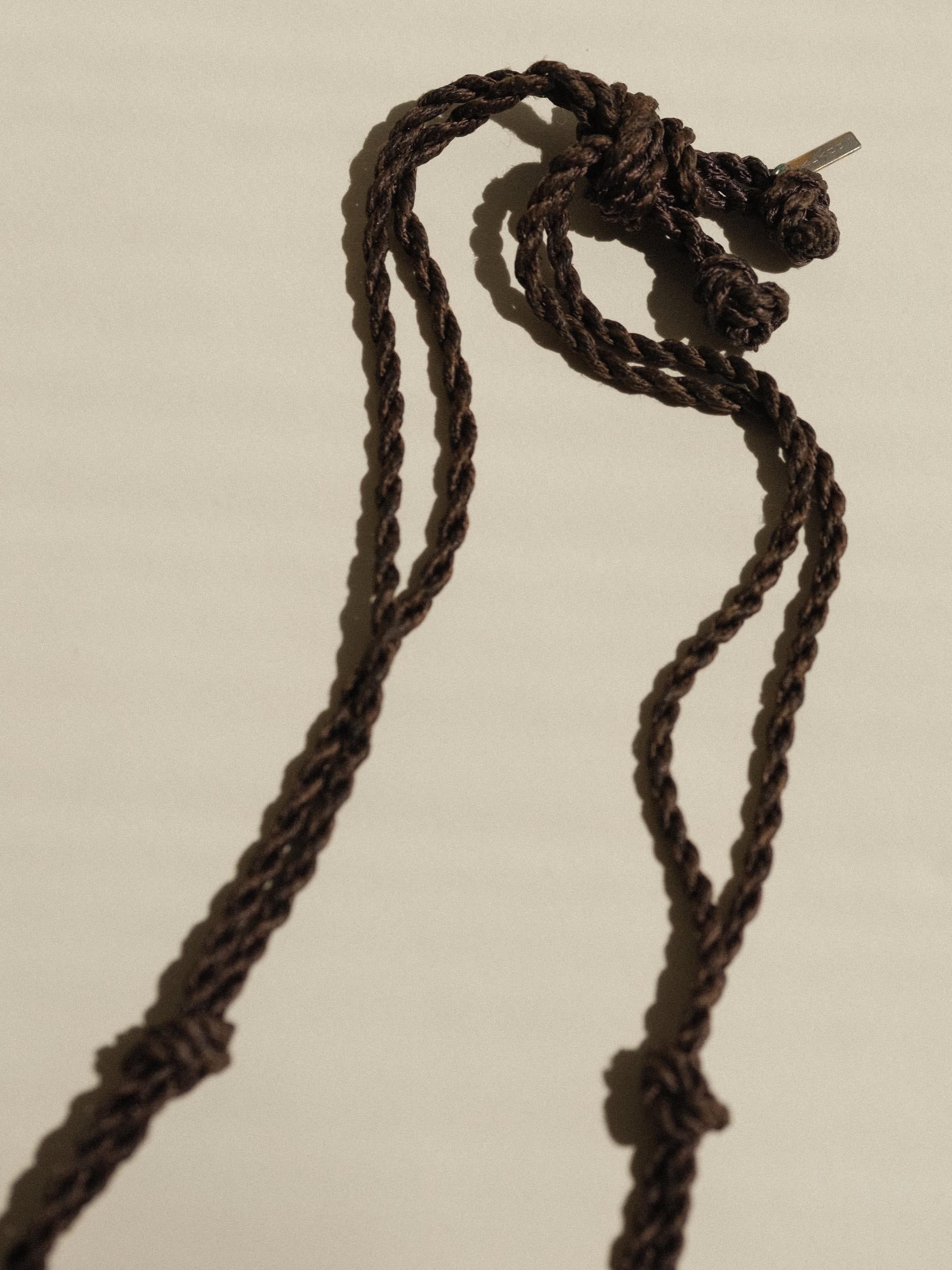 James Galanos Bernsteinharz-Halskette Roger Scemama mit geknotetem Seil 1960er 1970er Jahre  im Angebot 2