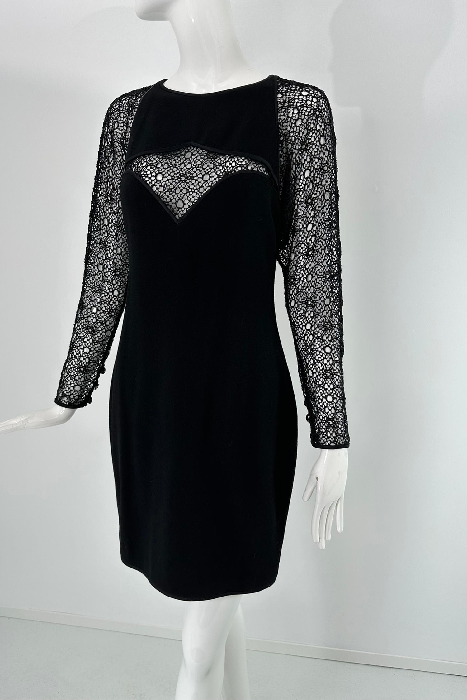 James Galanos Crepé negro con mangas de ganchillo y escote Peek a Boo  1980s en Bueno estado para la venta en West Palm Beach, FL