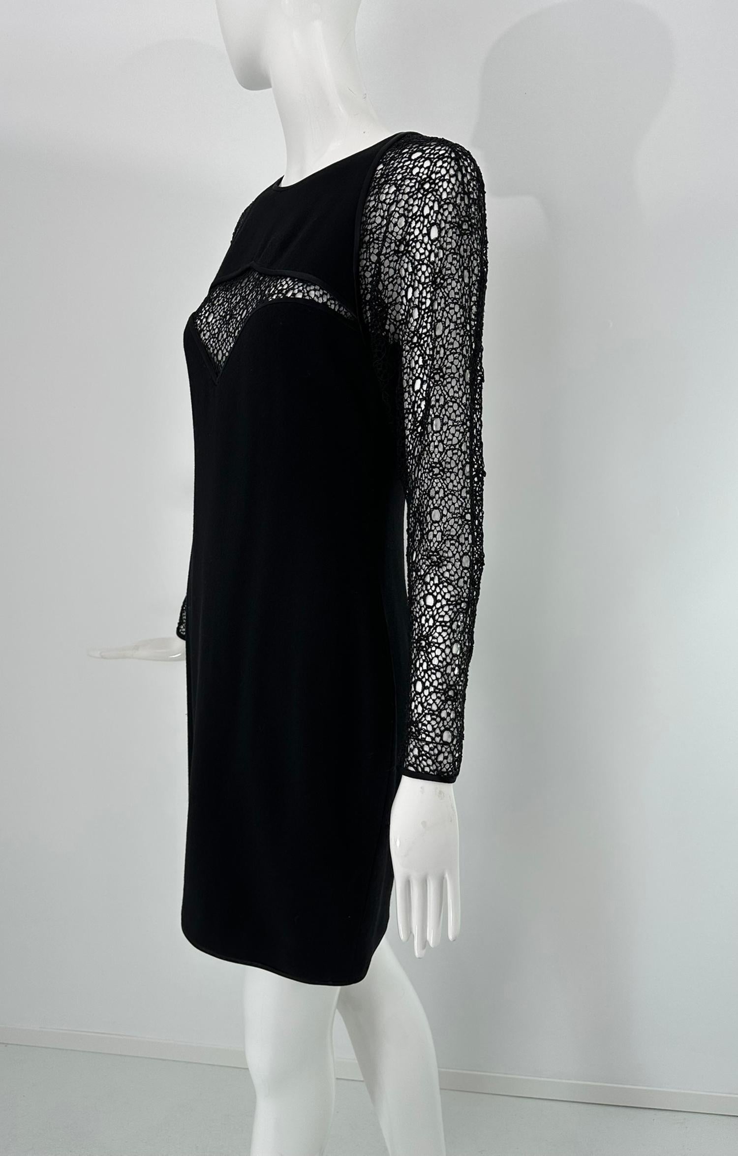 James Galanos Crepé negro con mangas de ganchillo y escote Peek a Boo  1980s en venta 1