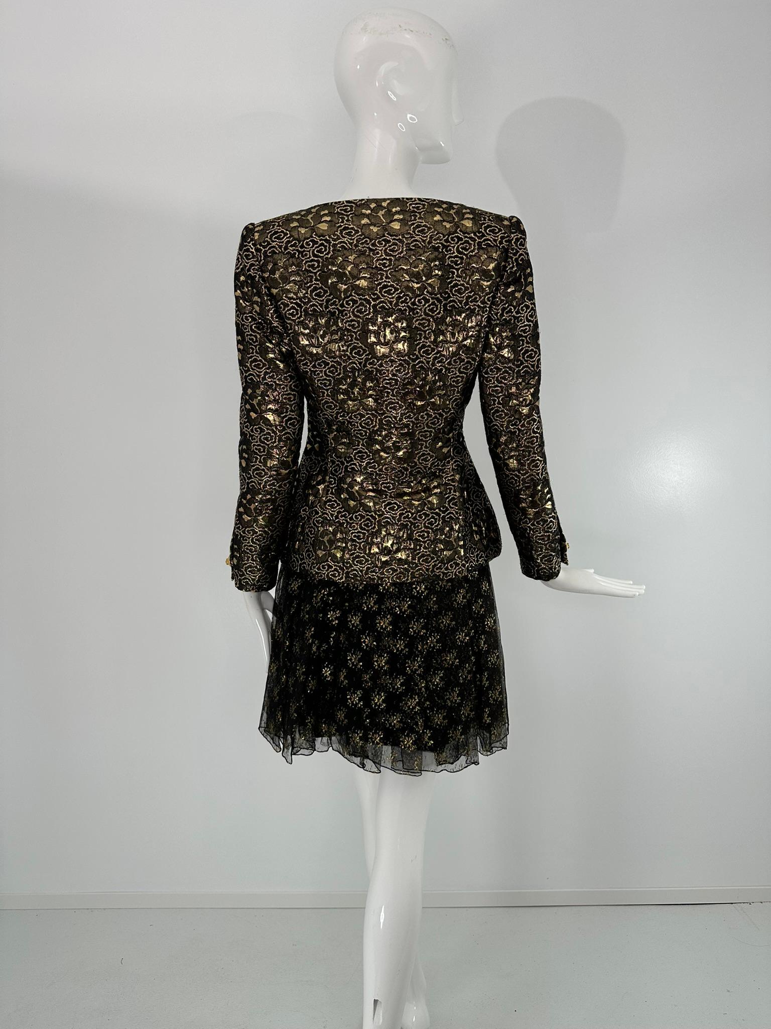 James Galanos Ensemble veste en brocart noir et or et jupe en mousseline noire et soie or en vente 7