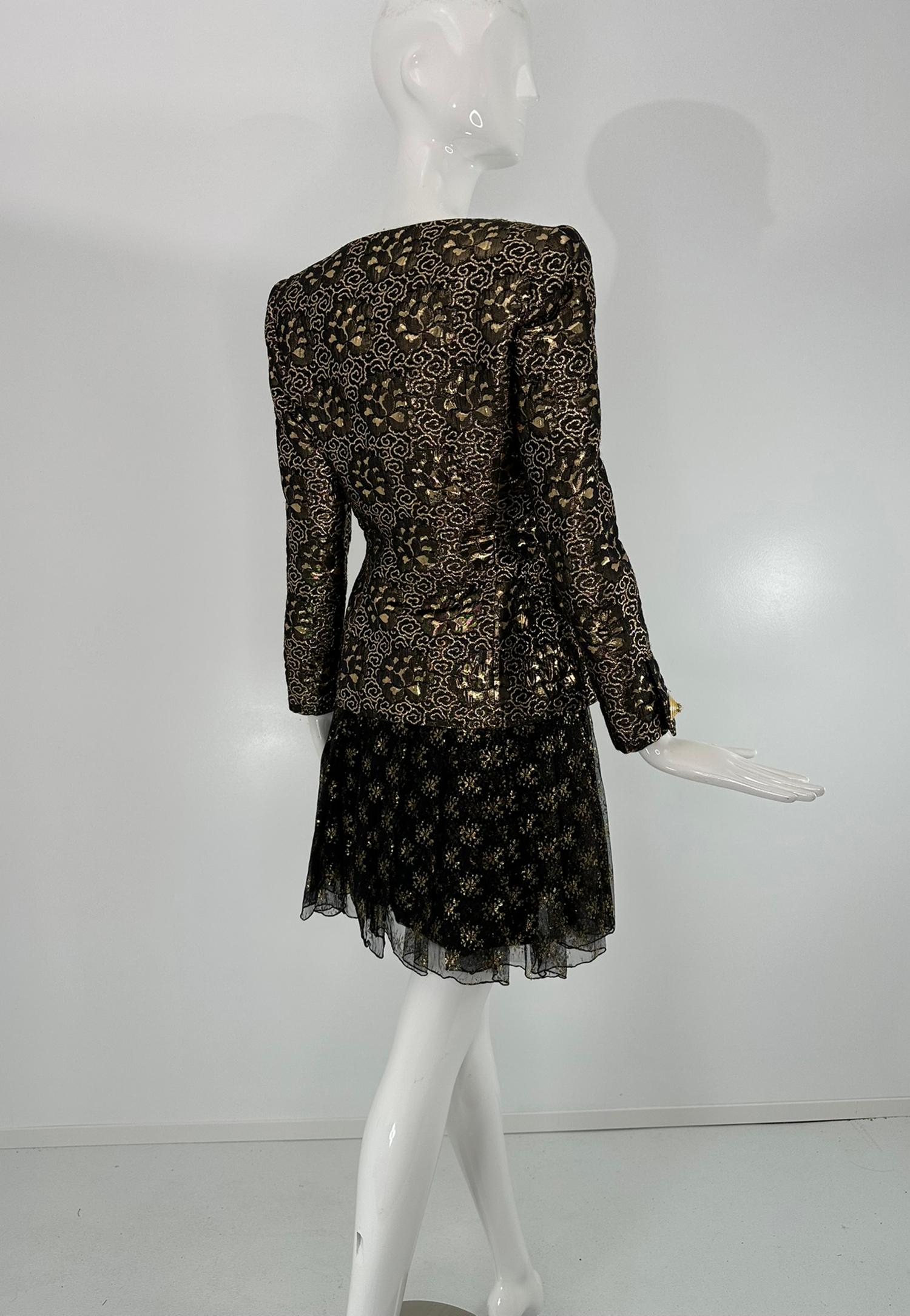James Galanos Ensemble veste en brocart noir et or et jupe en mousseline noire et soie or en vente 8