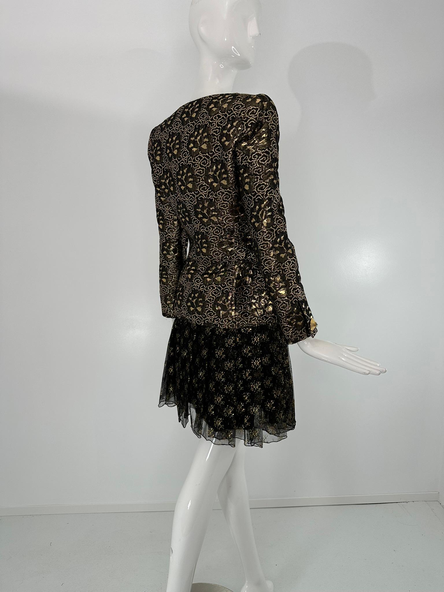 James Galanos Ensemble veste en brocart noir et or et jupe en mousseline noire et soie or en vente 9