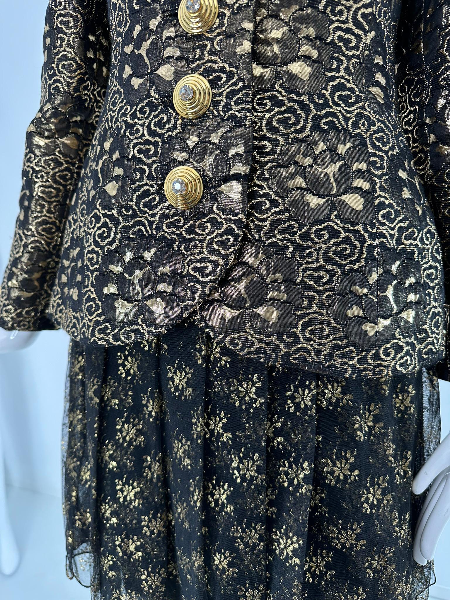 James Galanos Ensemble veste en brocart noir et or et jupe en mousseline noire et soie or en vente 12