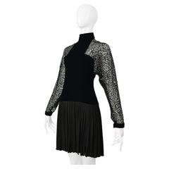 James Galanos Vestido ilusión de terciopelo negro con recortes de encaje