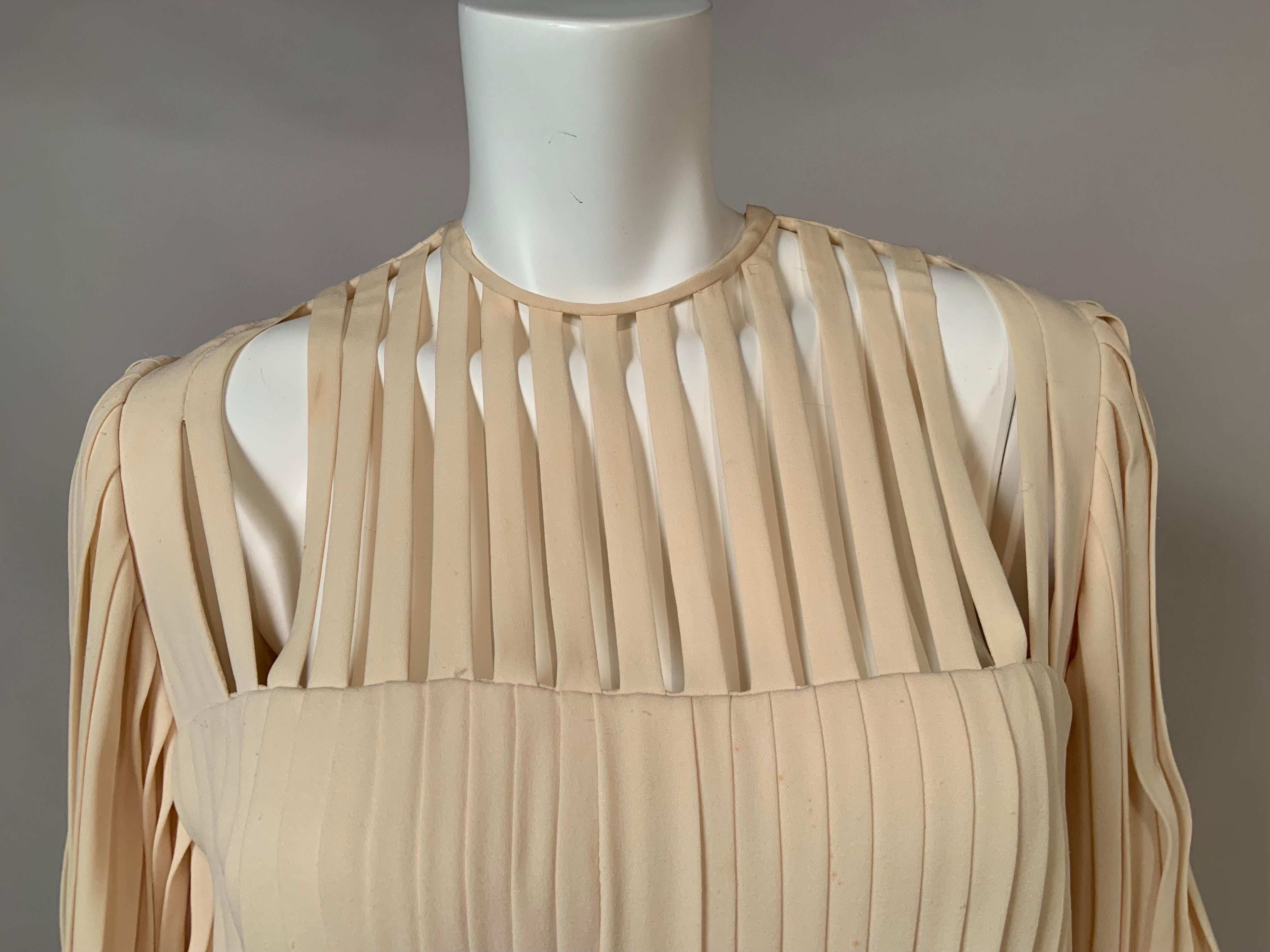 James Galanos Ivory Silk Crepe Pleated Evening Dress In Excellent Condition For Sale In New Hope, PA