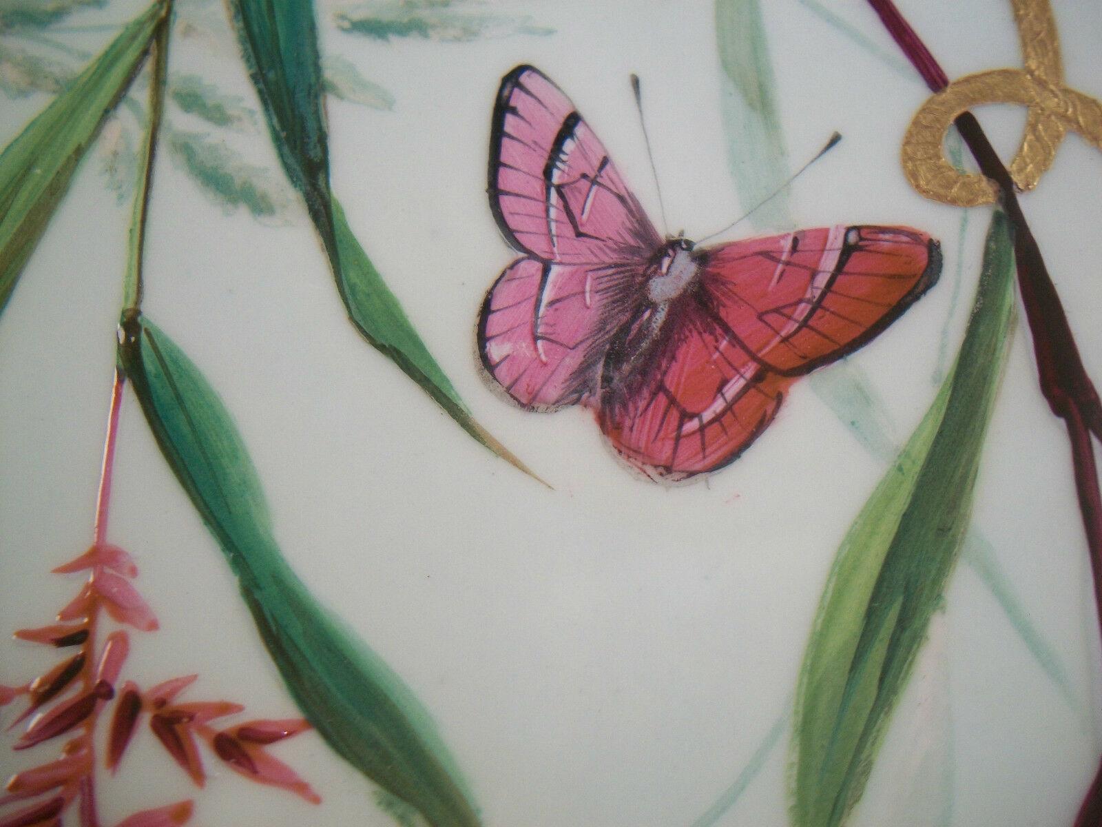 Aesthetic Movement James Green & Nephew, Porcelain Dessert Service with Butterflies, circa 1870