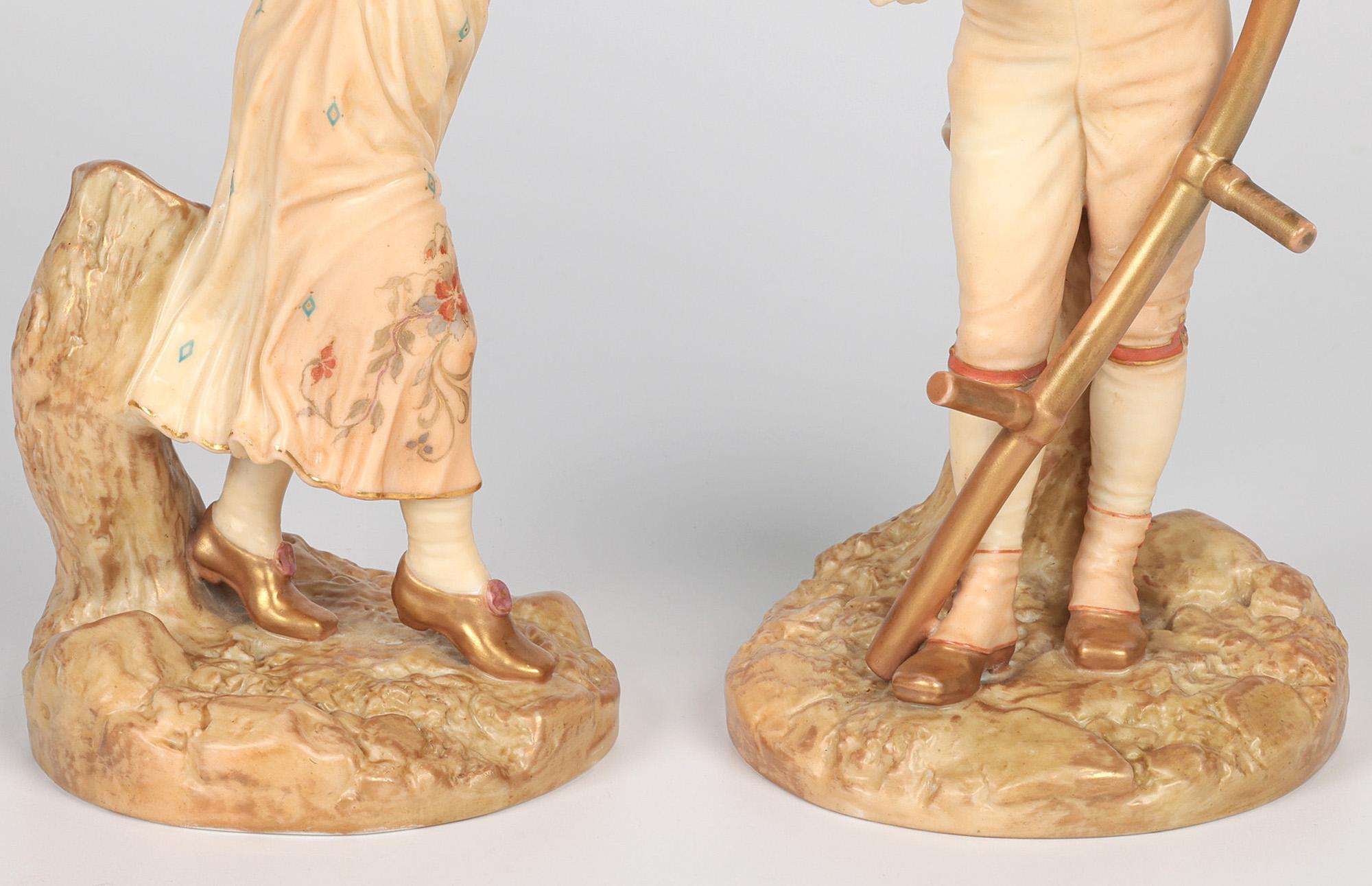Figuras de campesinos James Hadley Royal Worcester Blush Ivory en venta 6