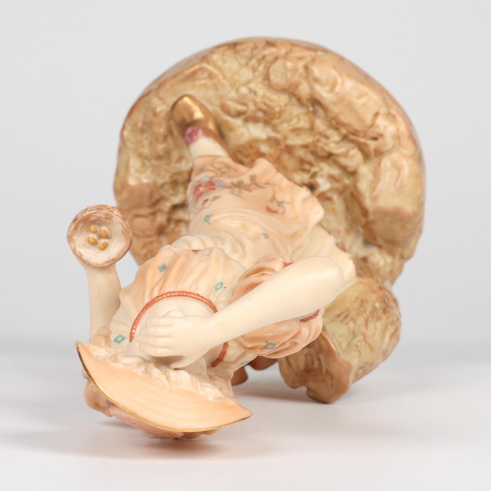 Figuras de campesinos James Hadley Royal Worcester Blush Ivory en venta 8