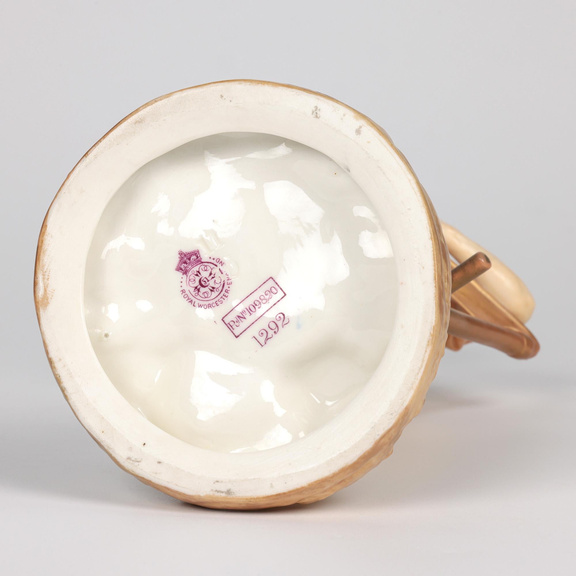Figuras de campesinos James Hadley Royal Worcester Blush Ivory Movimiento estético en venta