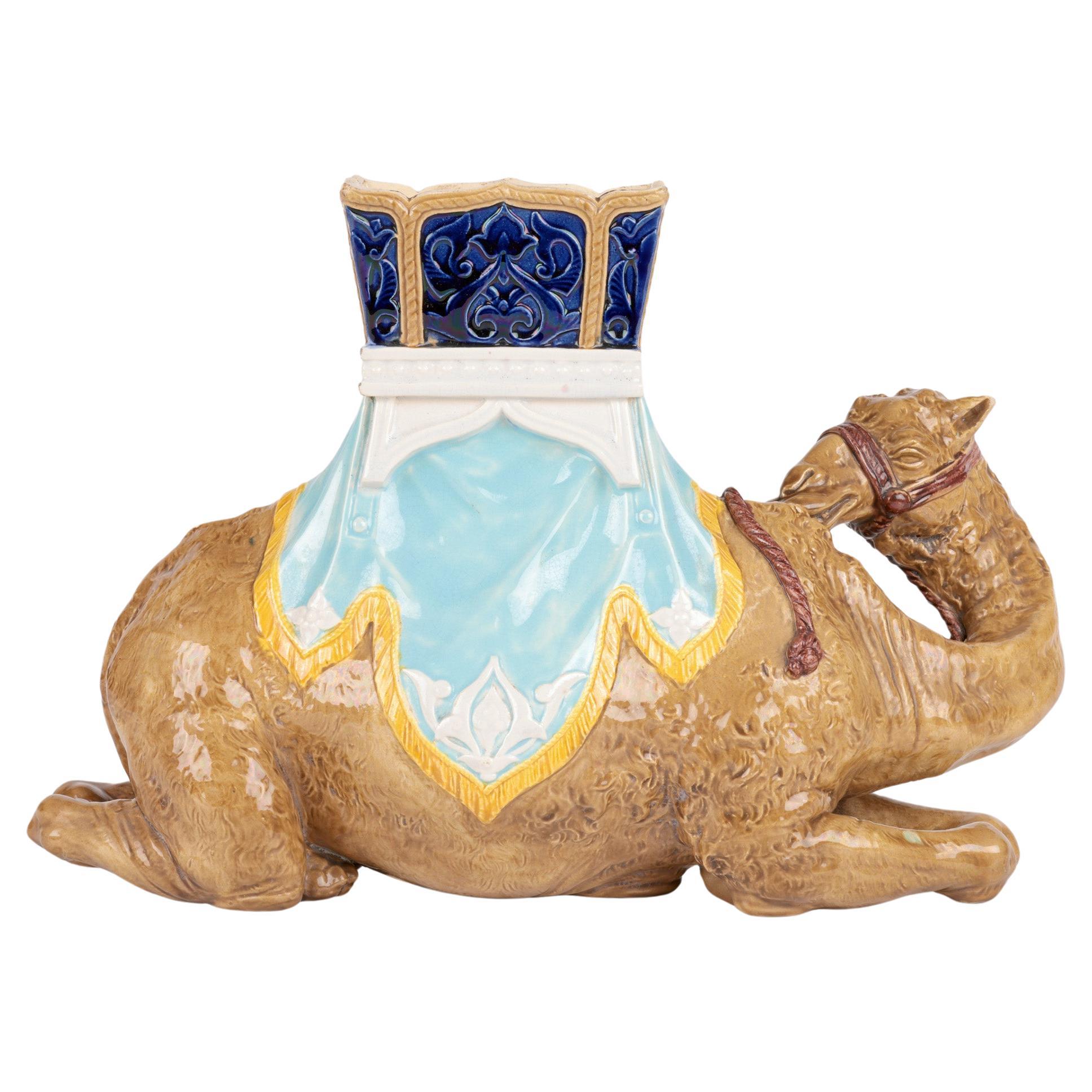 James Hadley Royal Worcester Rare Majolica Camel & Howdah en vente