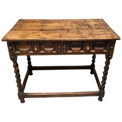 Table d'appoint en chêne anglais James II avec tiroir