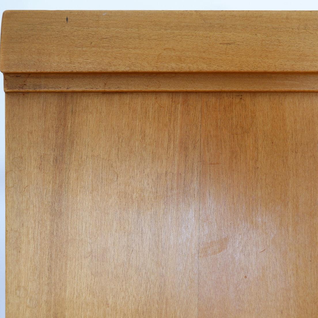 Mueble James Krenov con juego de Cubiertos 