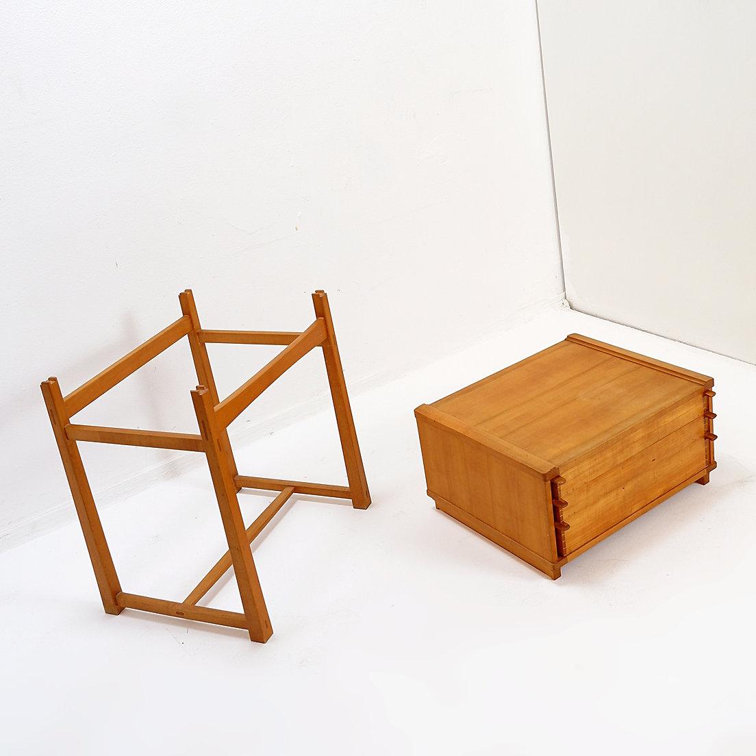 Mueble James Krenov con juego de Cubiertos 