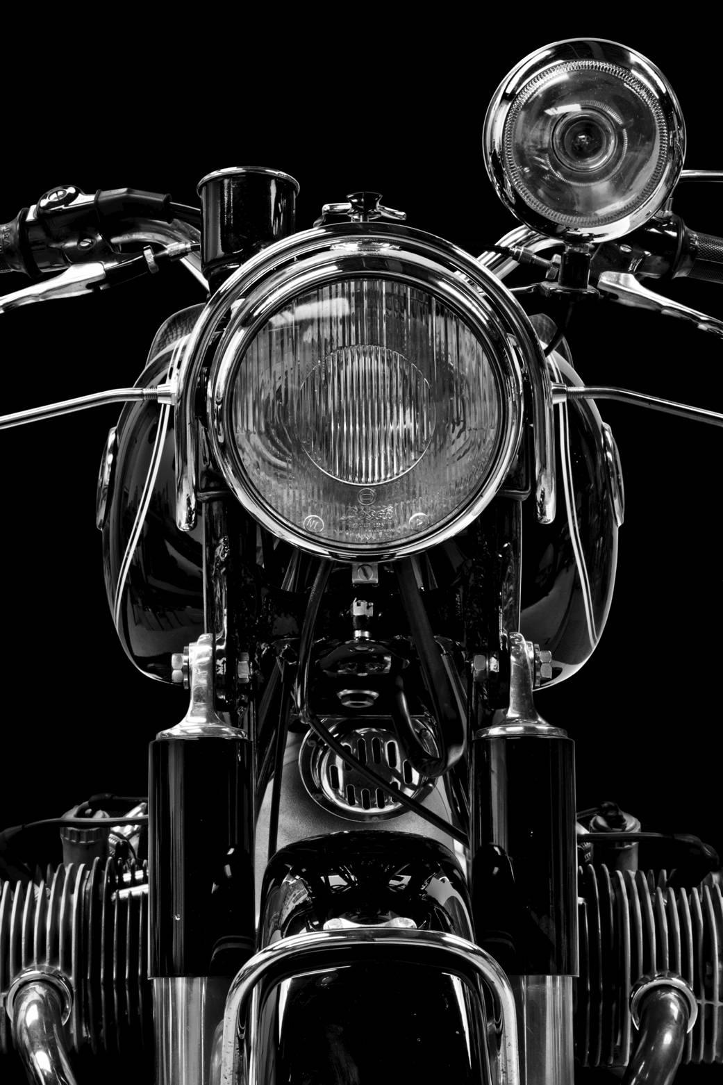 James Lahey Black and White Photograph – My 1966 R60 (Slash 2) (Schwarz)