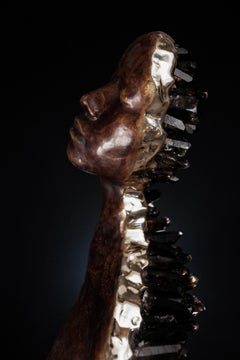 "Stato Liminale" - Scultura contemporanea in bronzo con cristalli di quarzo fumé