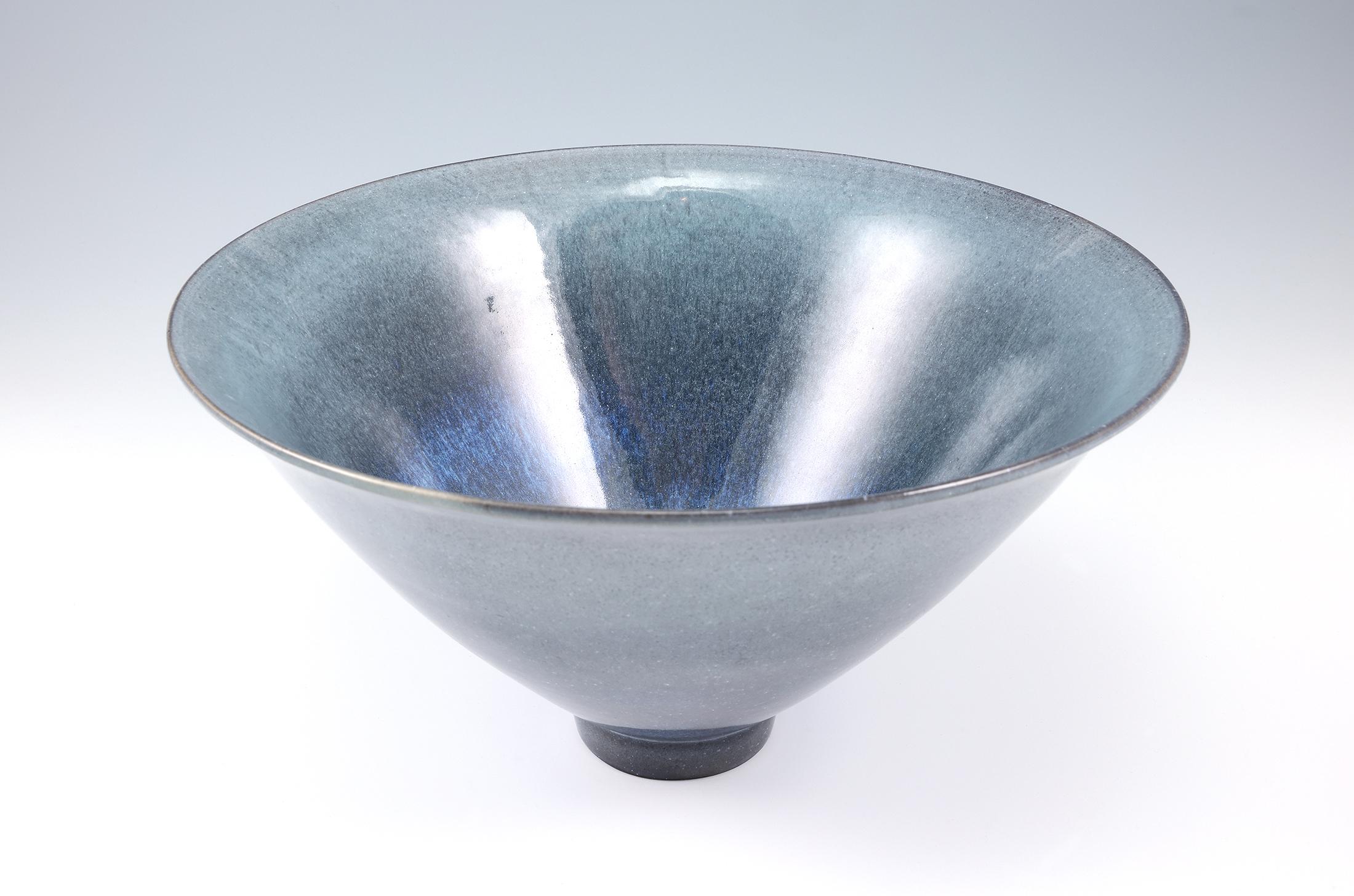 James Lovera , Stoneware Large gray and blue bowl, USA, 1990's Impressed 
